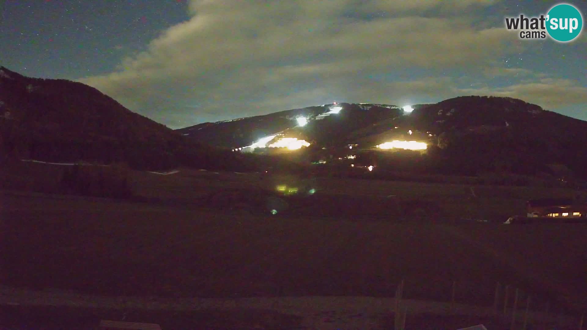 Webkamera Olang | Blick auf den Kronplatz von den Sottla Apartments