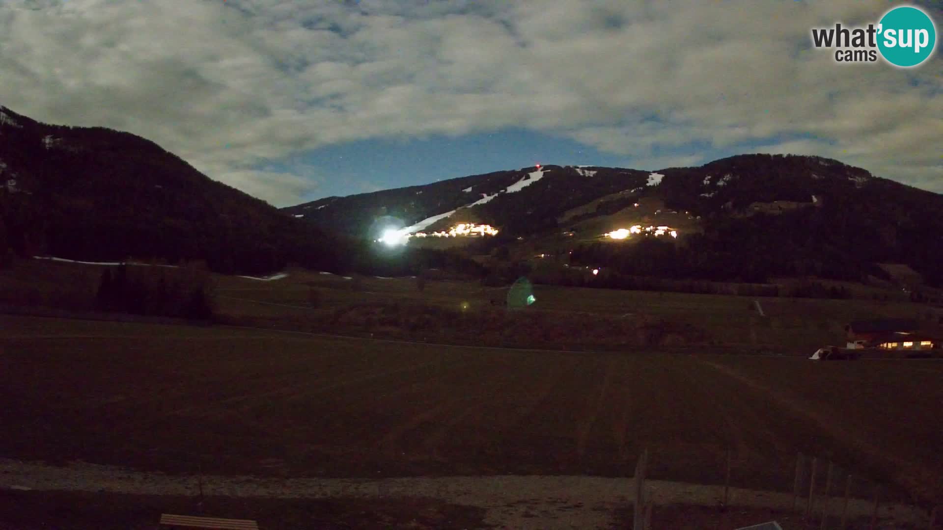 Webkamera Olang | Blick auf den Kronplatz von den Sottla Apartments