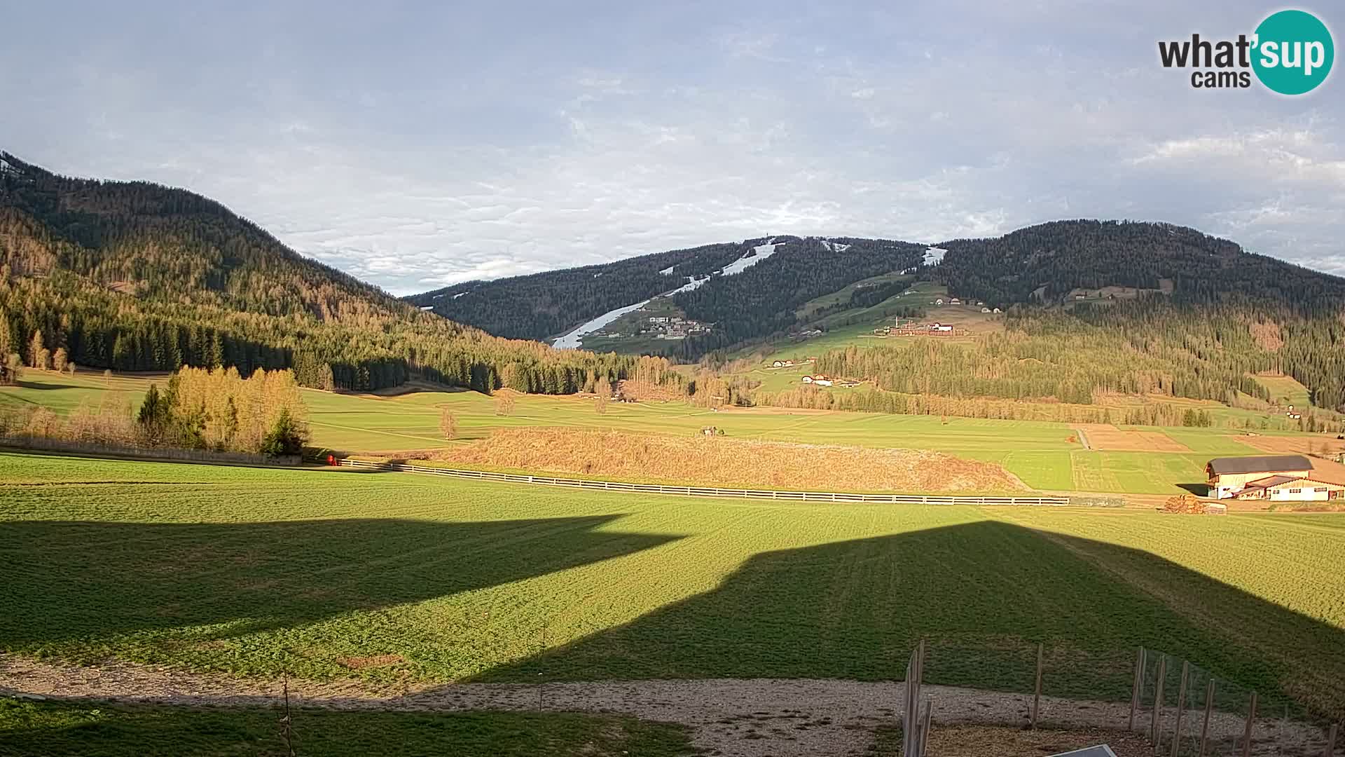 Webkamera Olang | Blick auf den Kronplatz von den Sottla Apartments