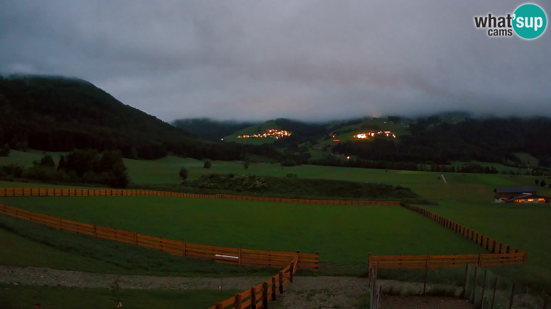Web Kamera Olang | Kronplatz pogled sa apartmanov Sottla