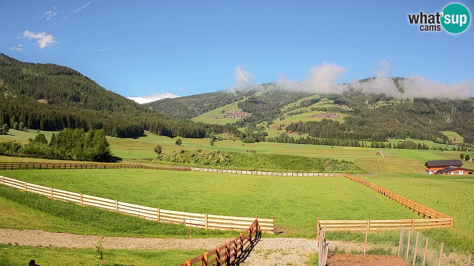 Webkamera Olang | Blick auf den Kronplatz von den Sottla Apartments