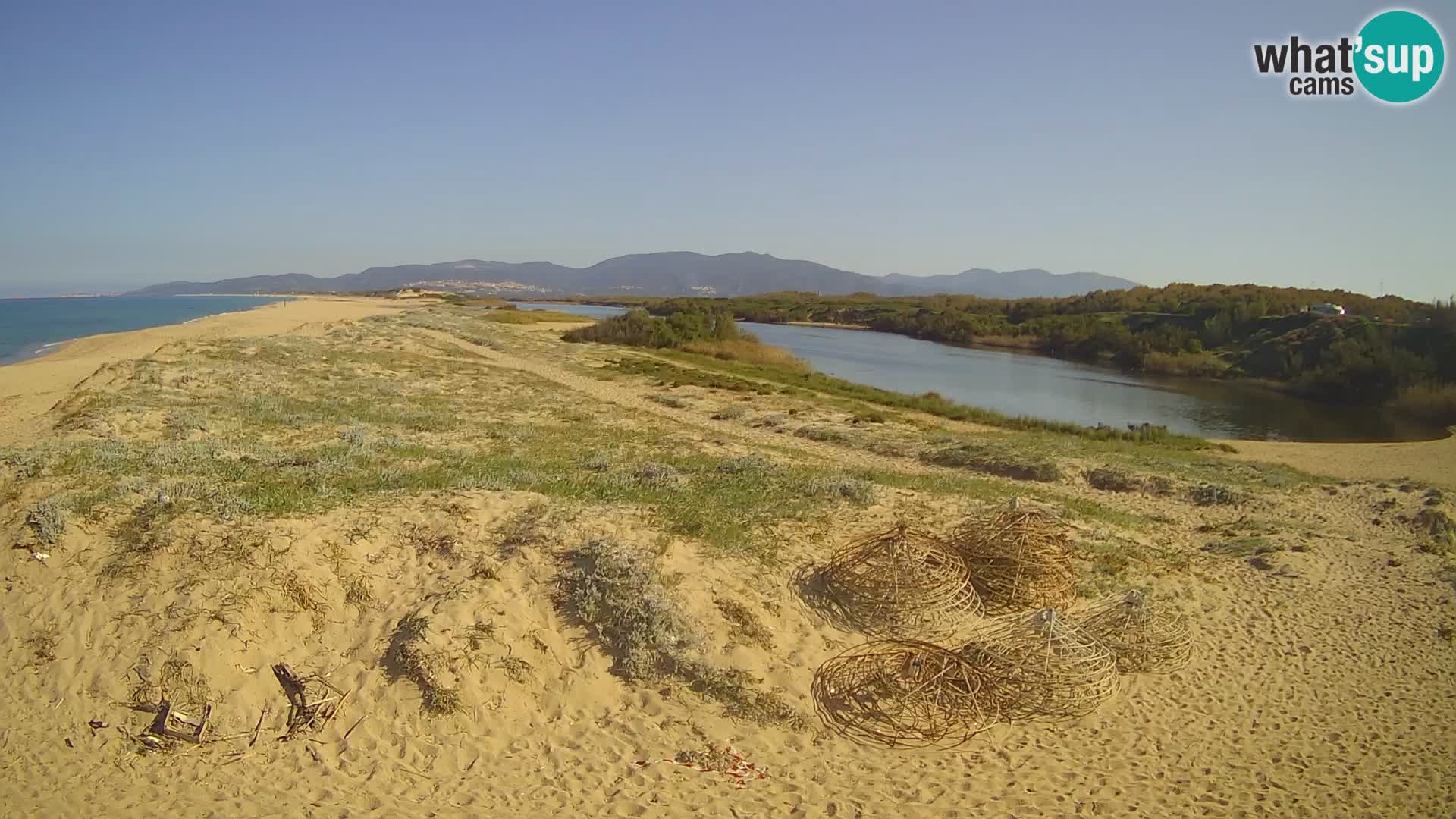 Spletna kamera Valledoria v živo – plaža San Pietro – Sardinija – Italija