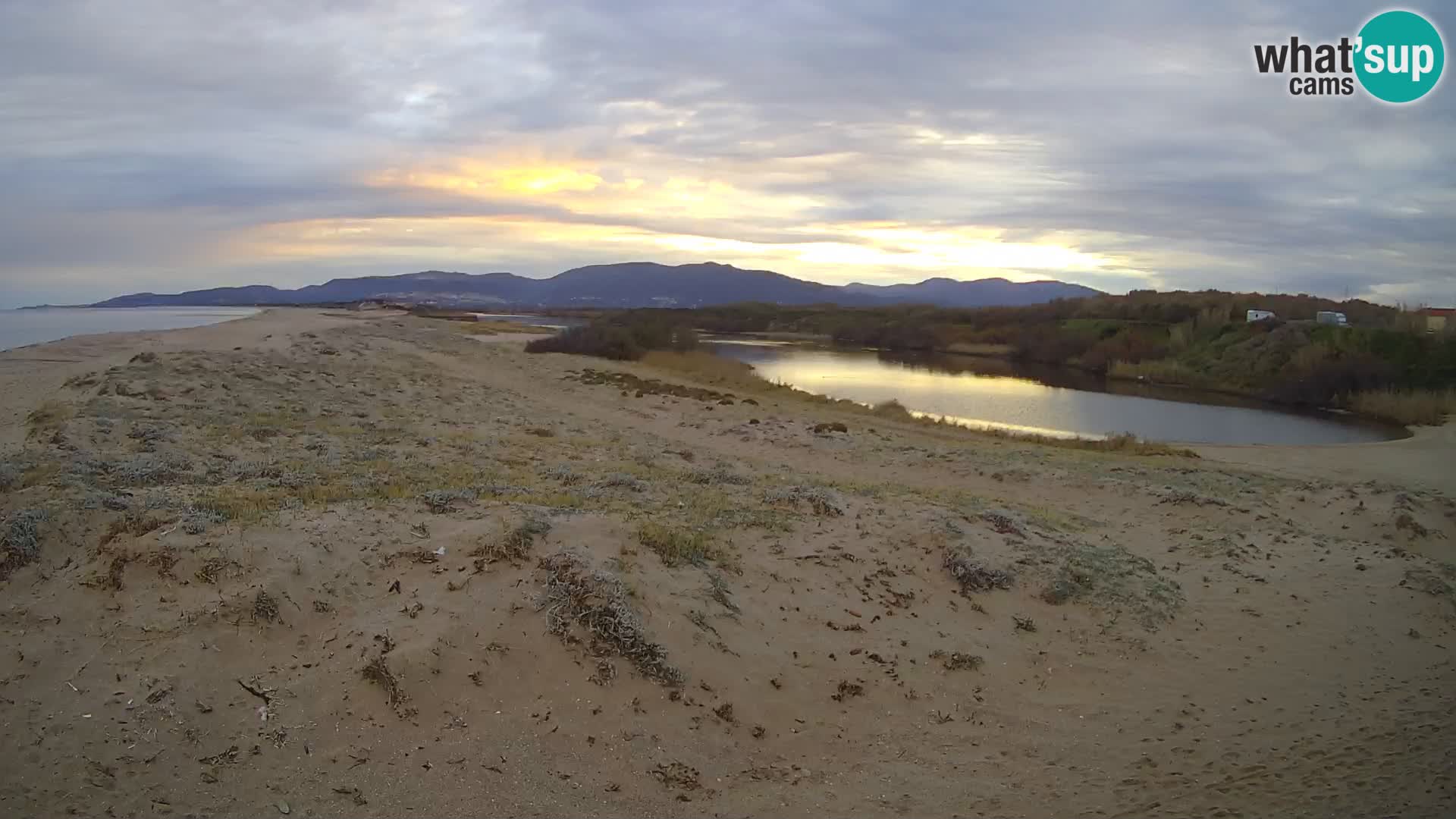 Spletna kamera Valledoria v živo – plaža San Pietro – Sardinija – Italija