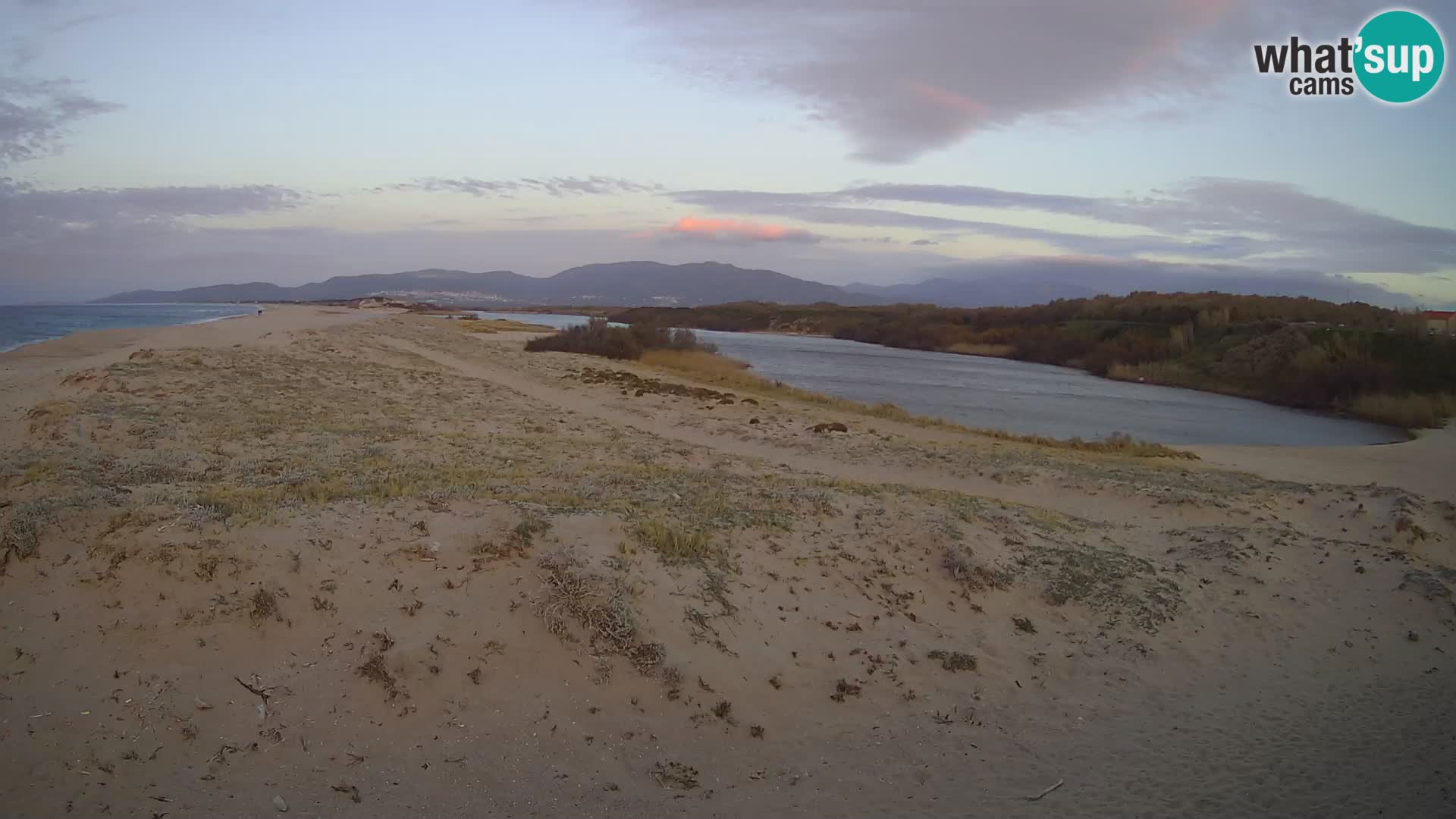 Spletna kamera Valledoria v živo – plaža San Pietro – Sardinija – Italija