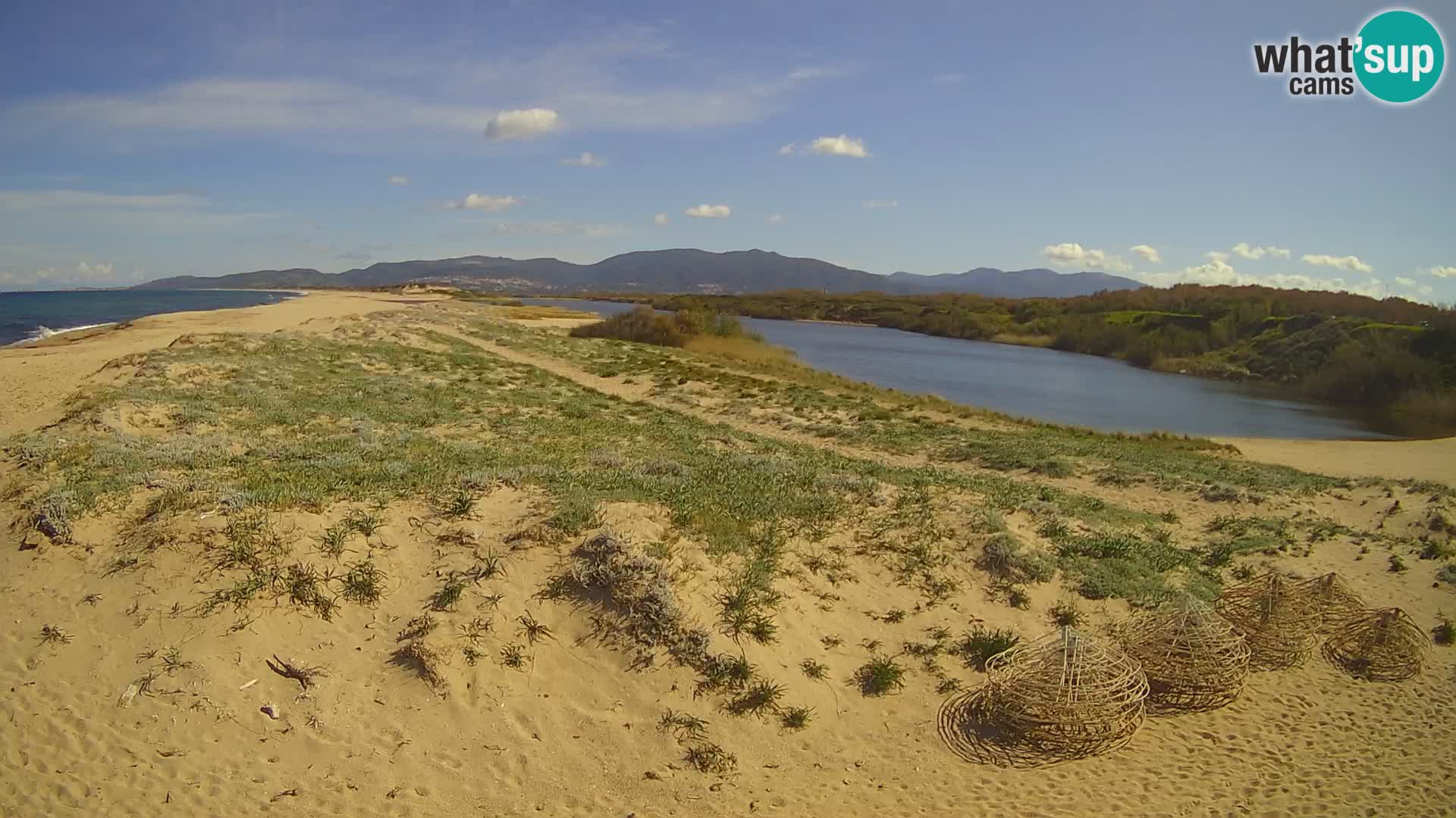 Spletna kamera Valledoria v živo – plaža San Pietro – Sardinija – Italija