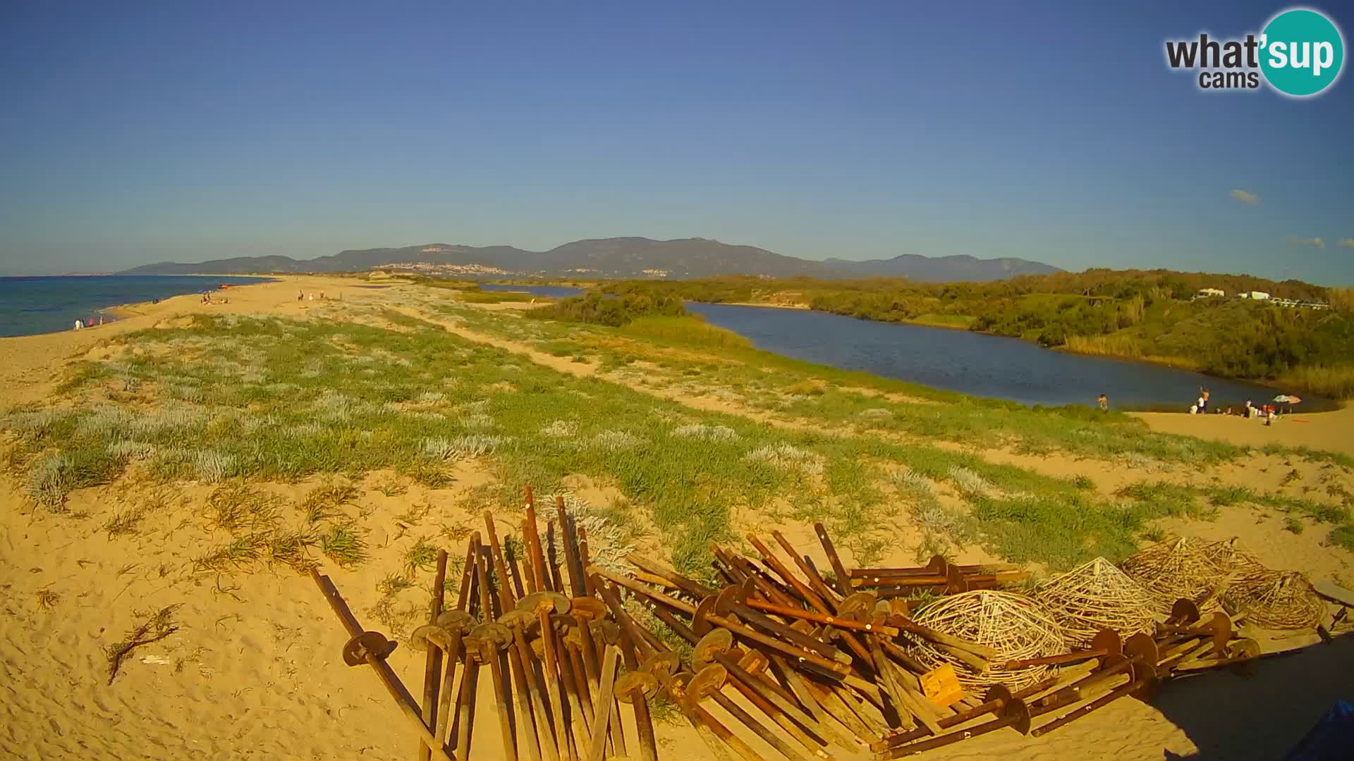 Spletna kamera Valledoria v živo – plaža San Pietro – Sardinija – Italija