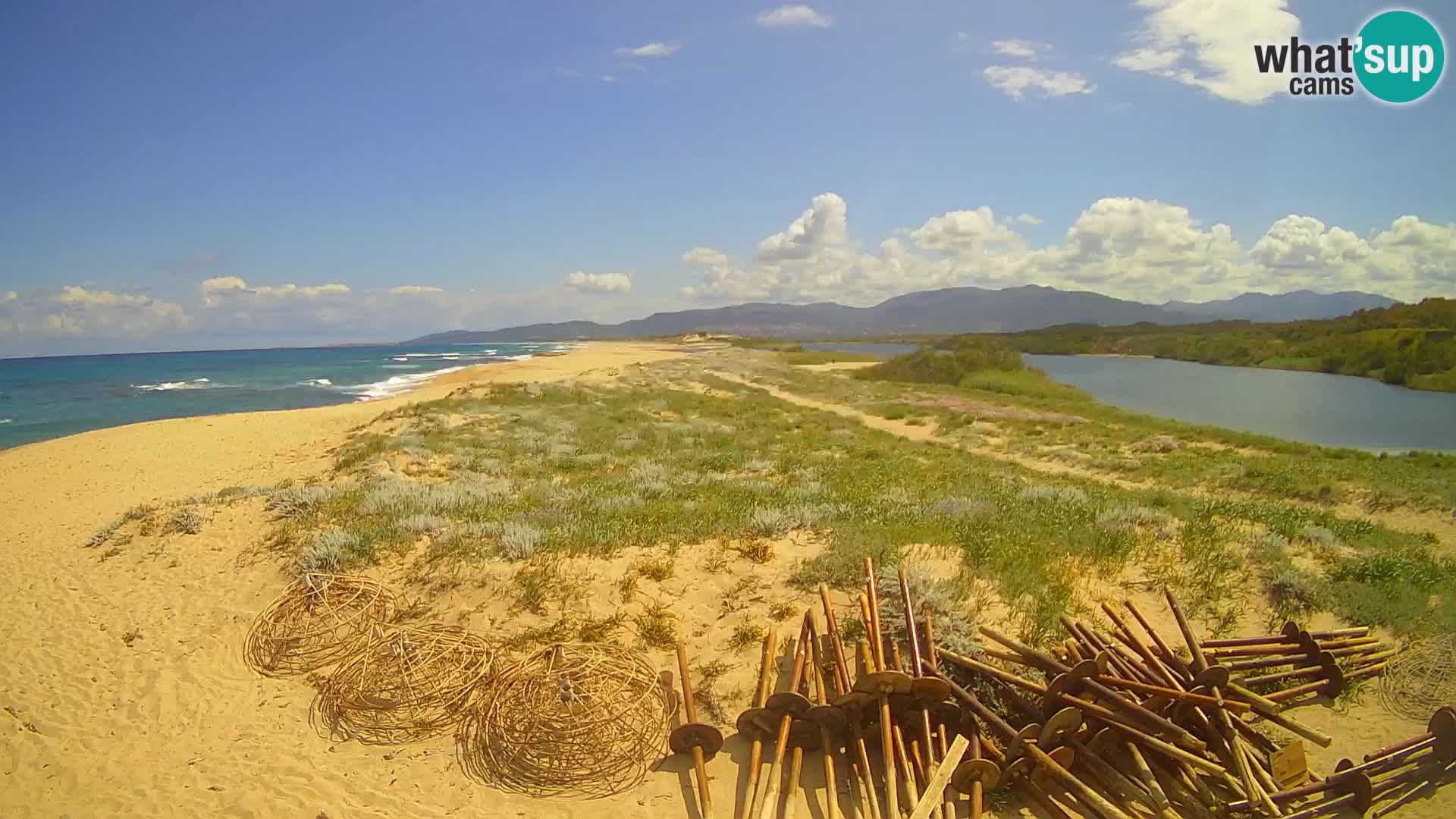 Spletna kamera Valledoria v živo – plaža San Pietro – Sardinija – Italija