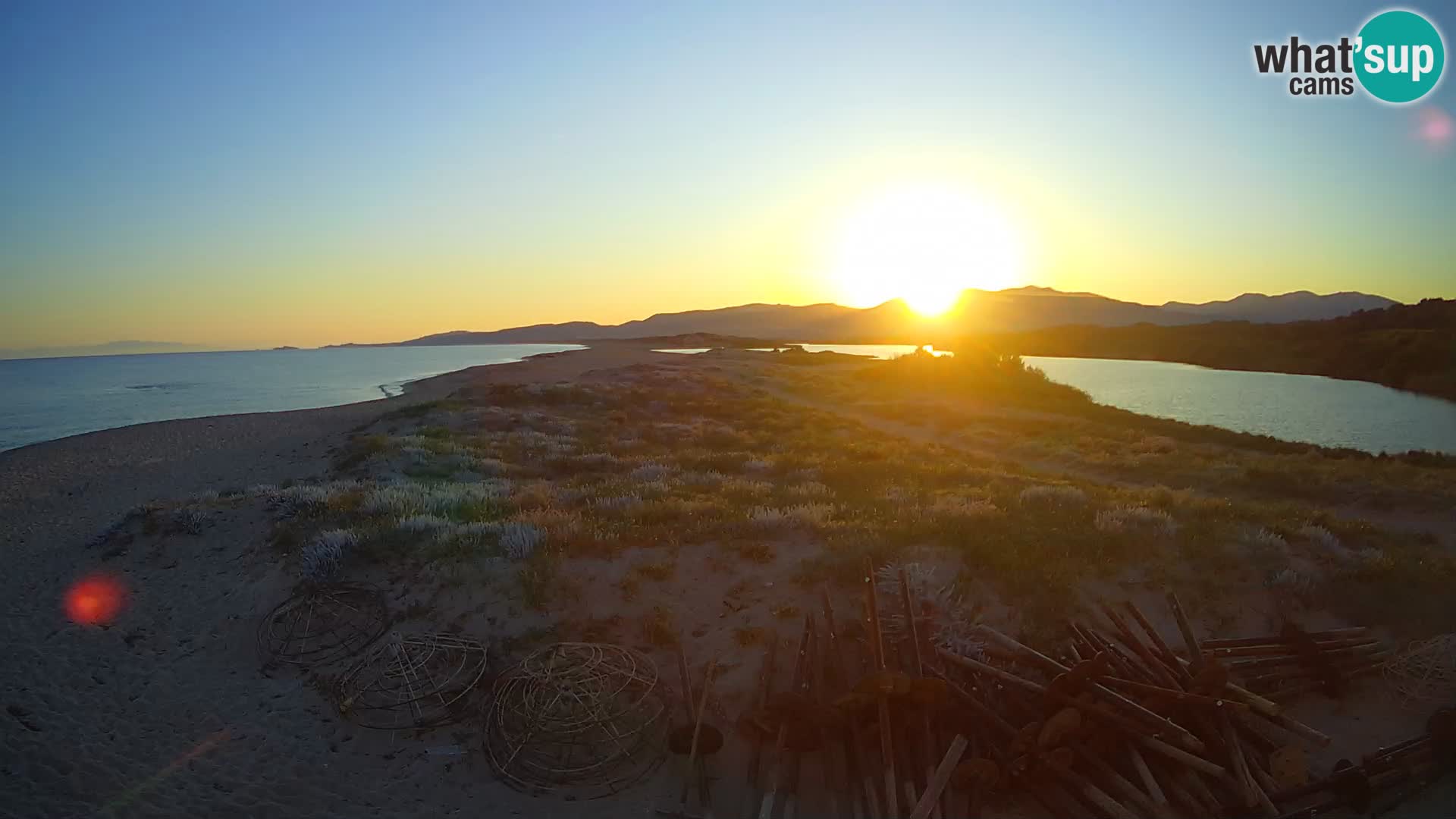 Spletna kamera Valledoria v živo – plaža San Pietro – Sardinija – Italija