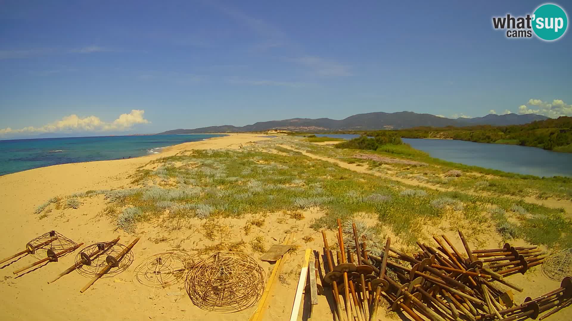 Spletna kamera Valledoria v živo – plaža San Pietro – Sardinija – Italija