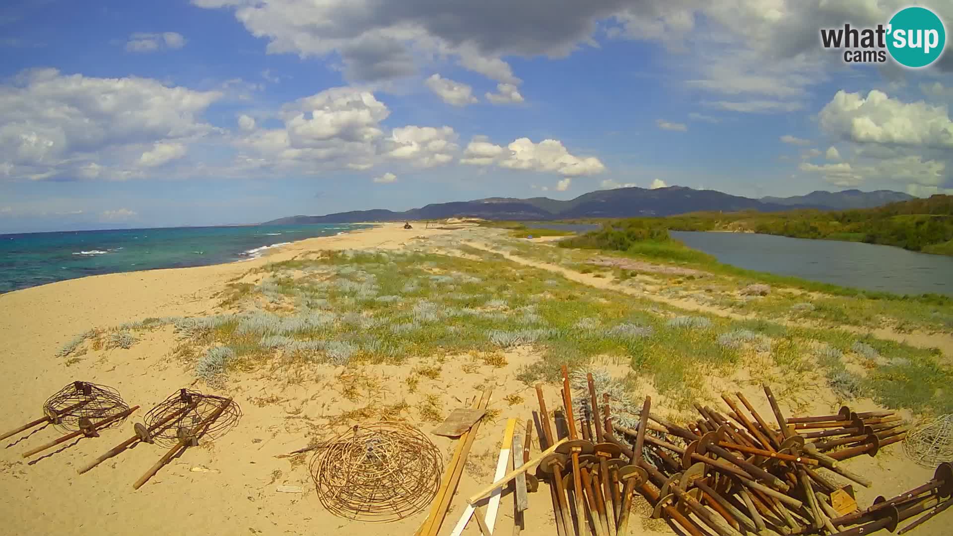 Spletna kamera Valledoria v živo – plaža San Pietro – Sardinija – Italija