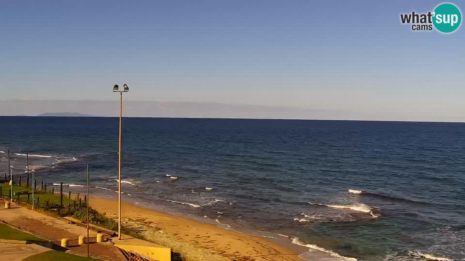 Spletna kamera Valledoria – La Ciaccia plaža – Sardinija