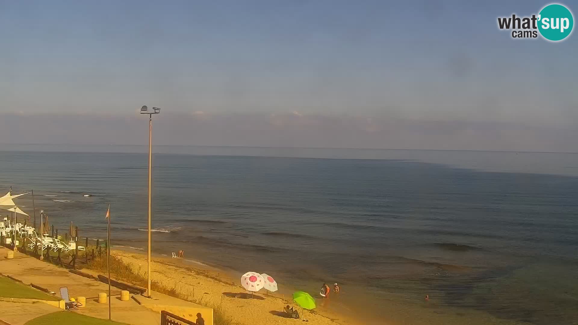 Spletna kamera Valledoria – La Ciaccia plaža – Sardinija