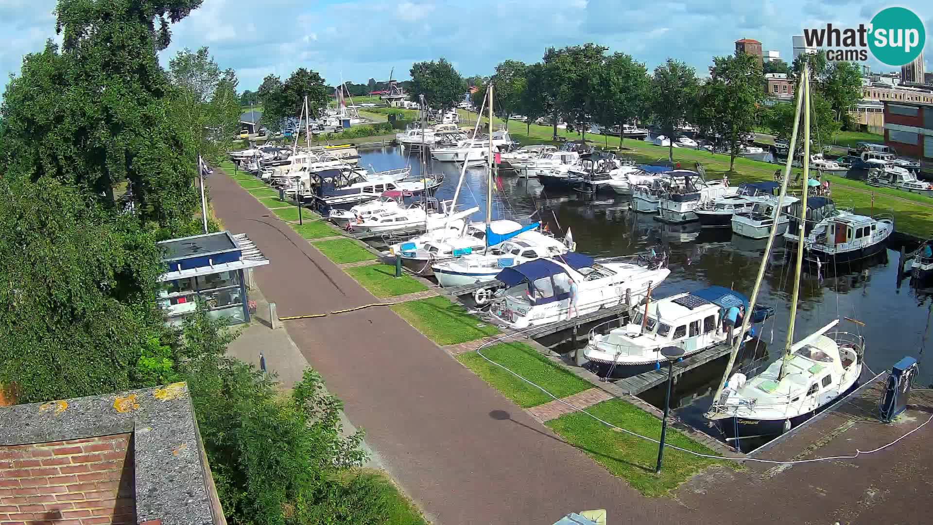 La marina di Joure livecam  – Vista del Mulino a vento