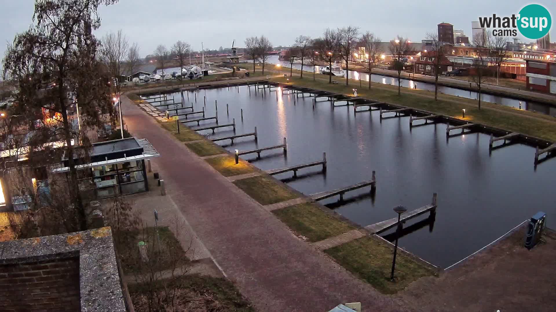 Camera en vivo Joure puerto – Molino de viento