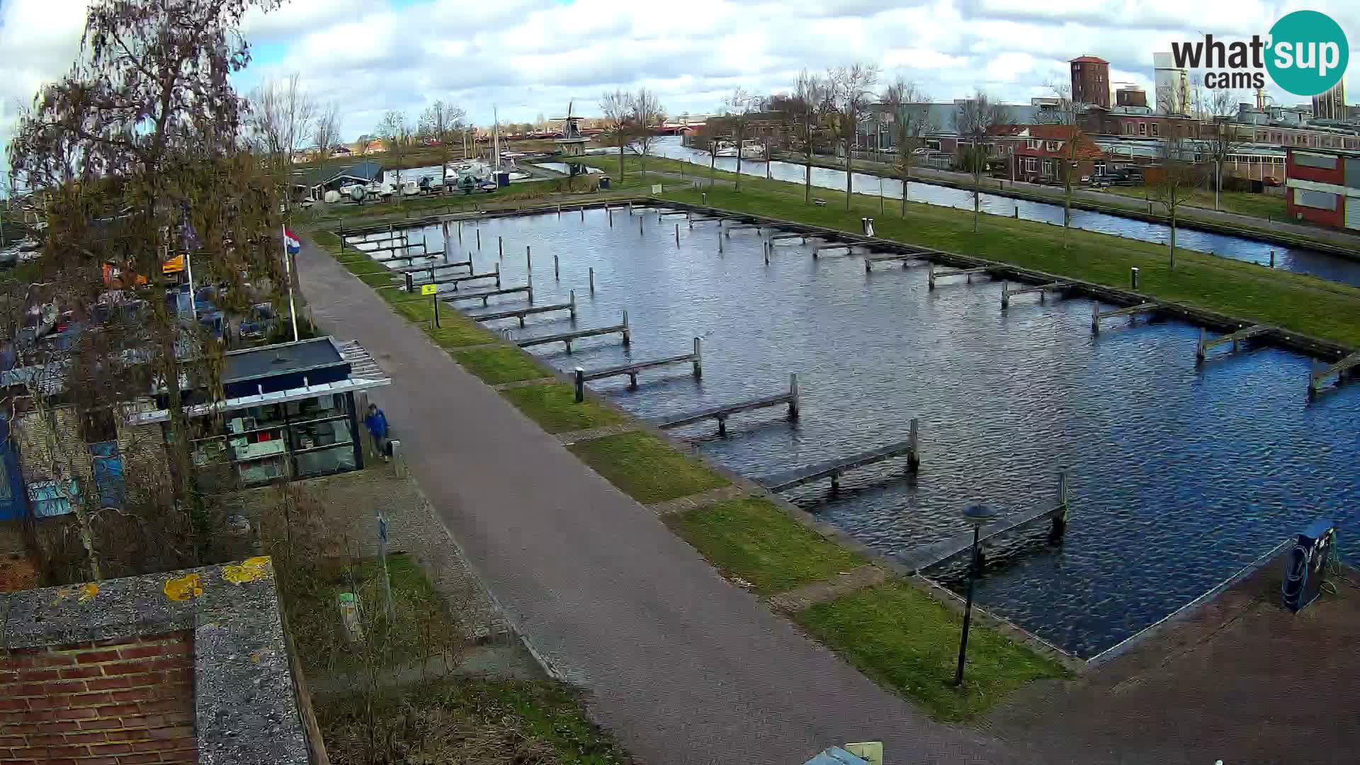 La marina di Joure livecam  – Vista del Mulino a vento