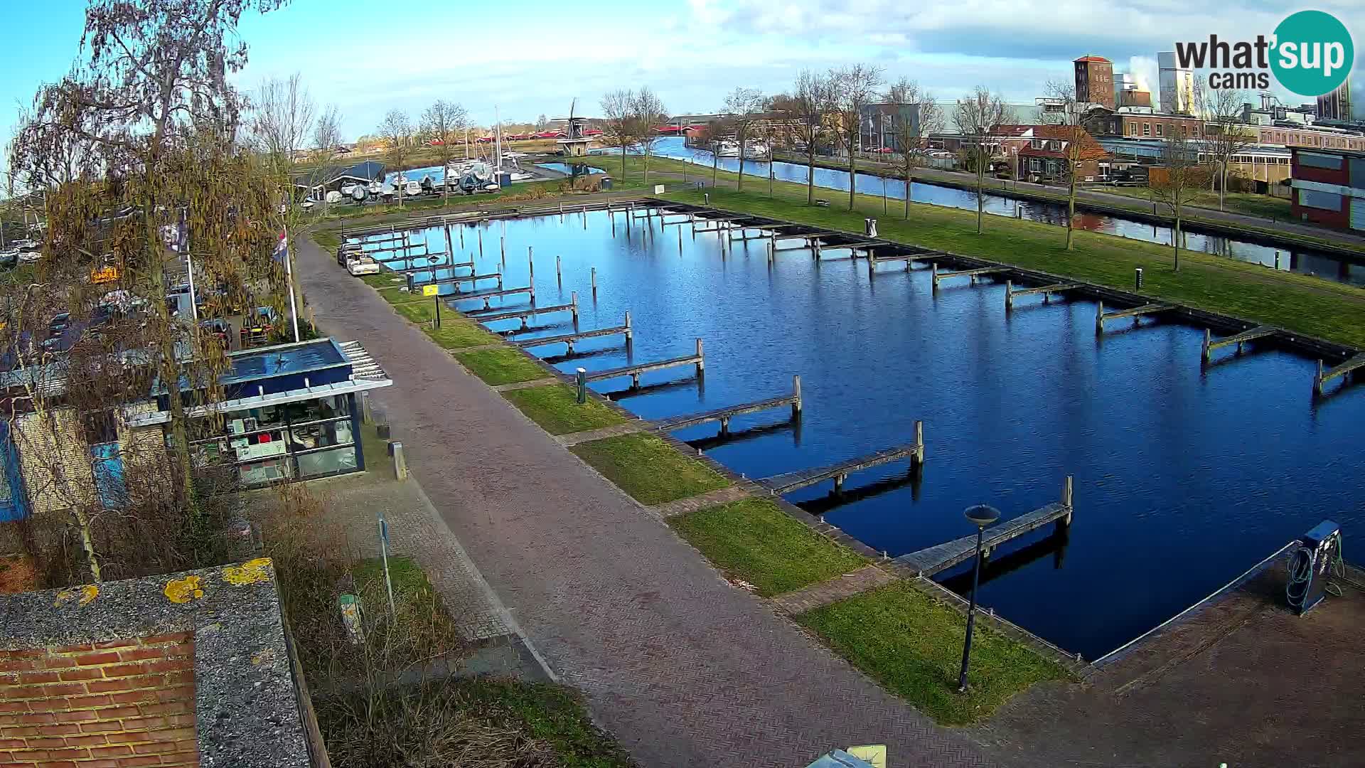 La marina di Joure livecam  – Vista del Mulino a vento