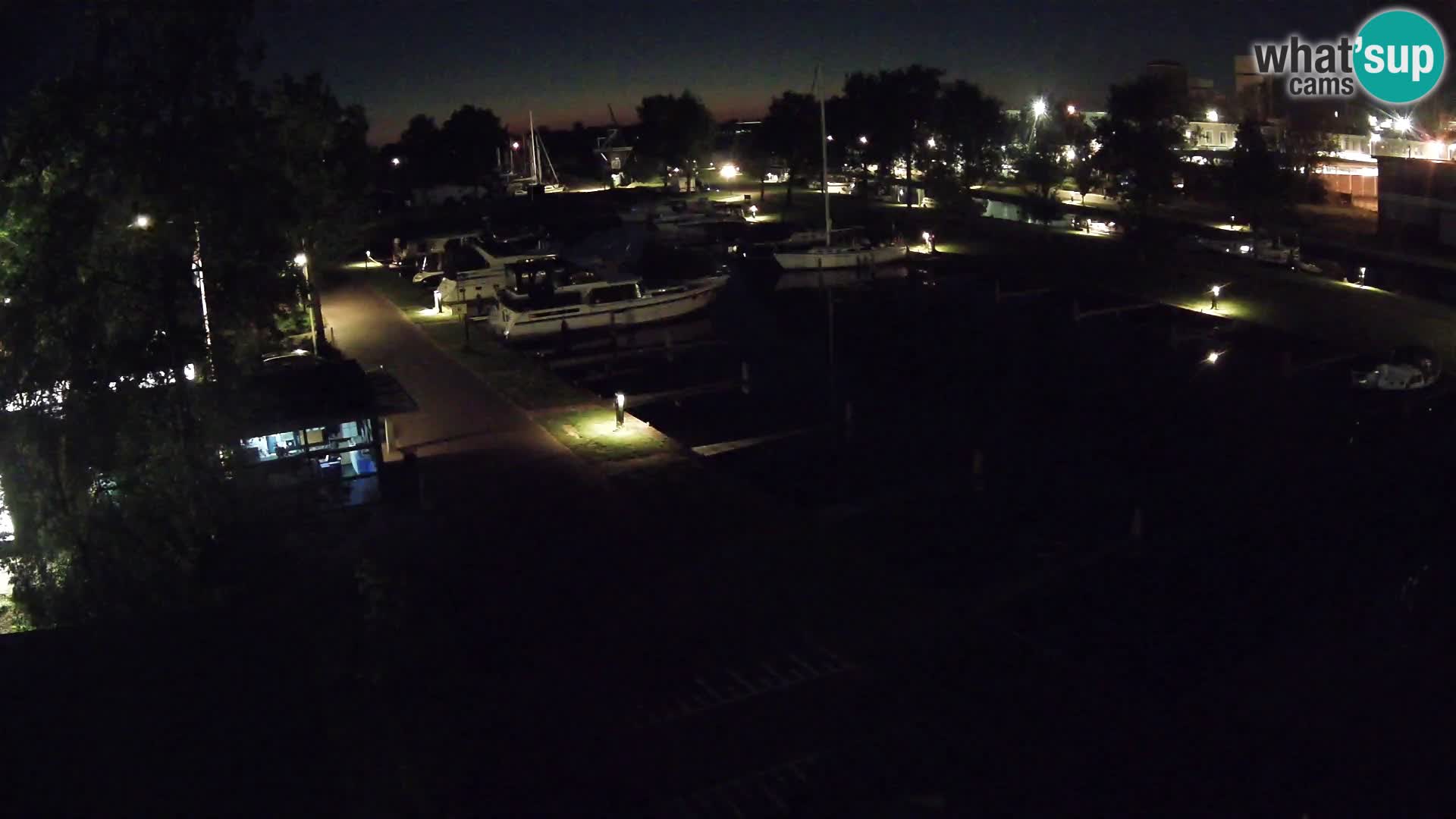 Joure harbour webcam – windmill view