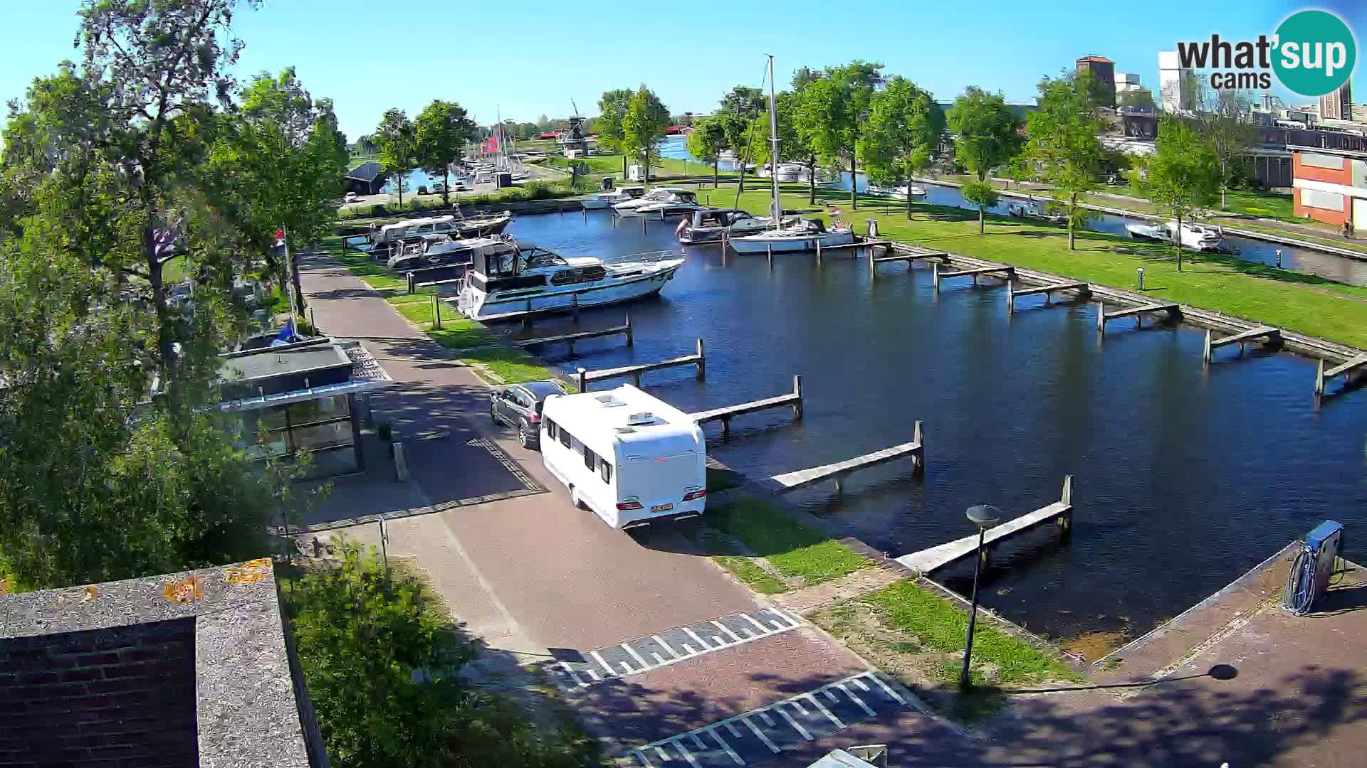 La marina di Joure livecam  – Vista del Mulino a vento