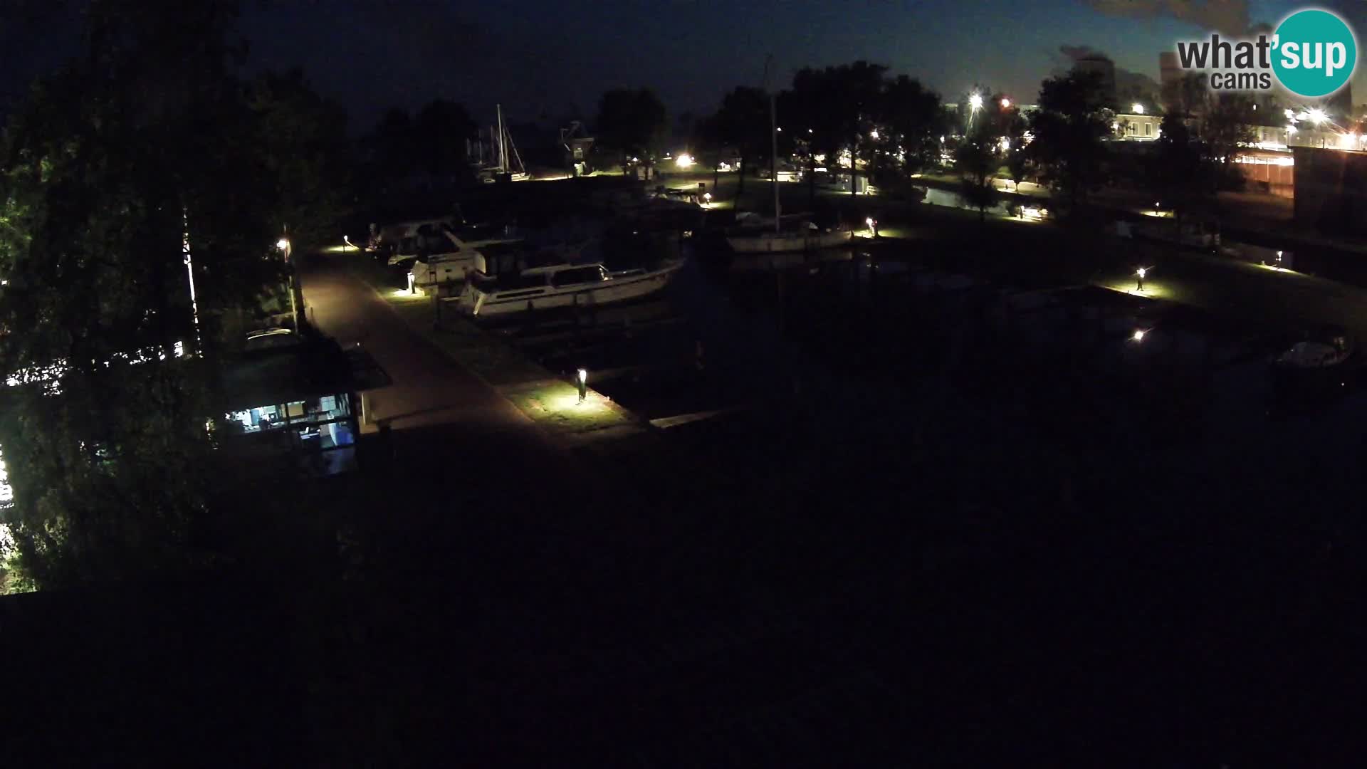 Joure harbour webcam – windmill view