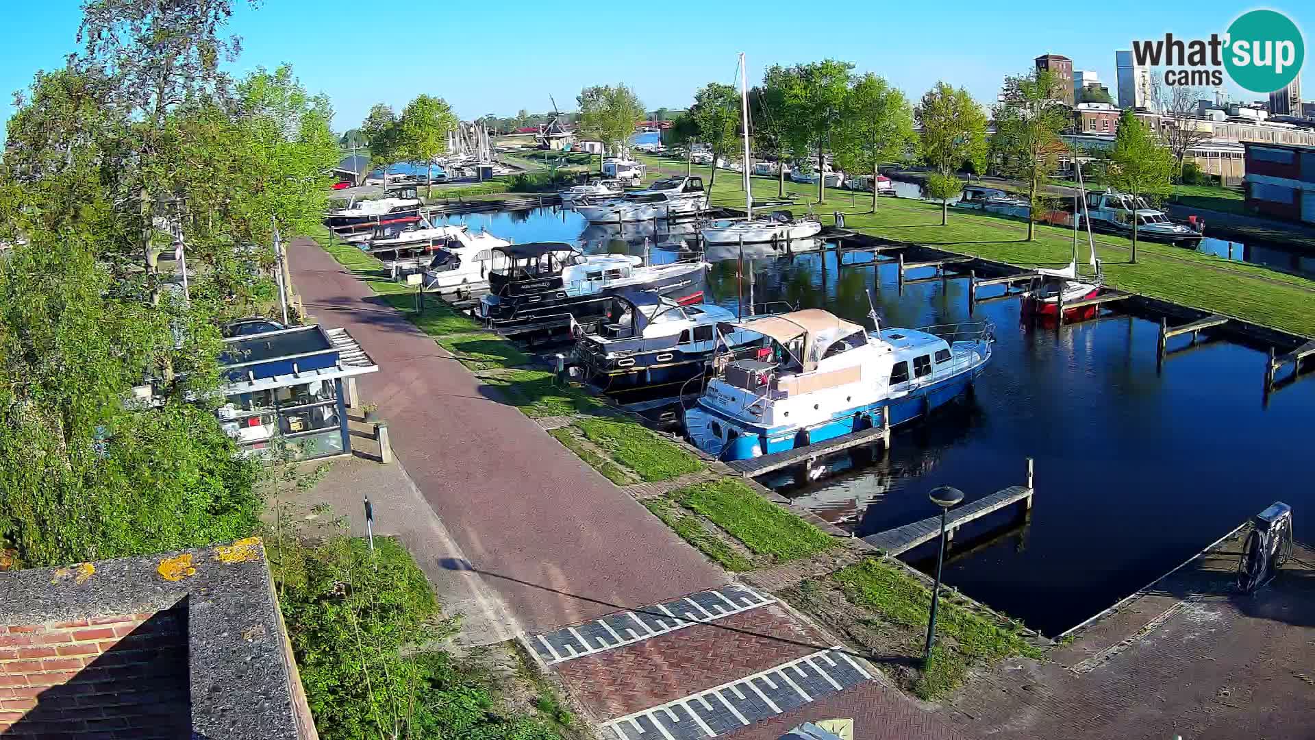 La marina di Joure livecam  – Vista del Mulino a vento