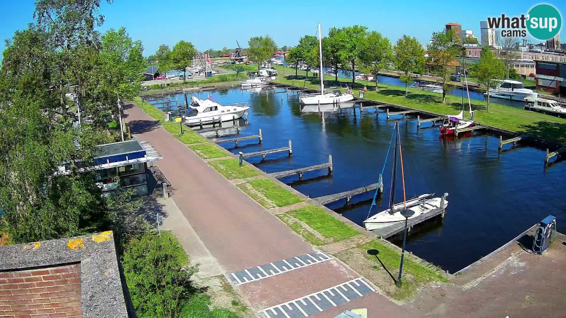 Spletna kamera Joure marina – Mlin na veter