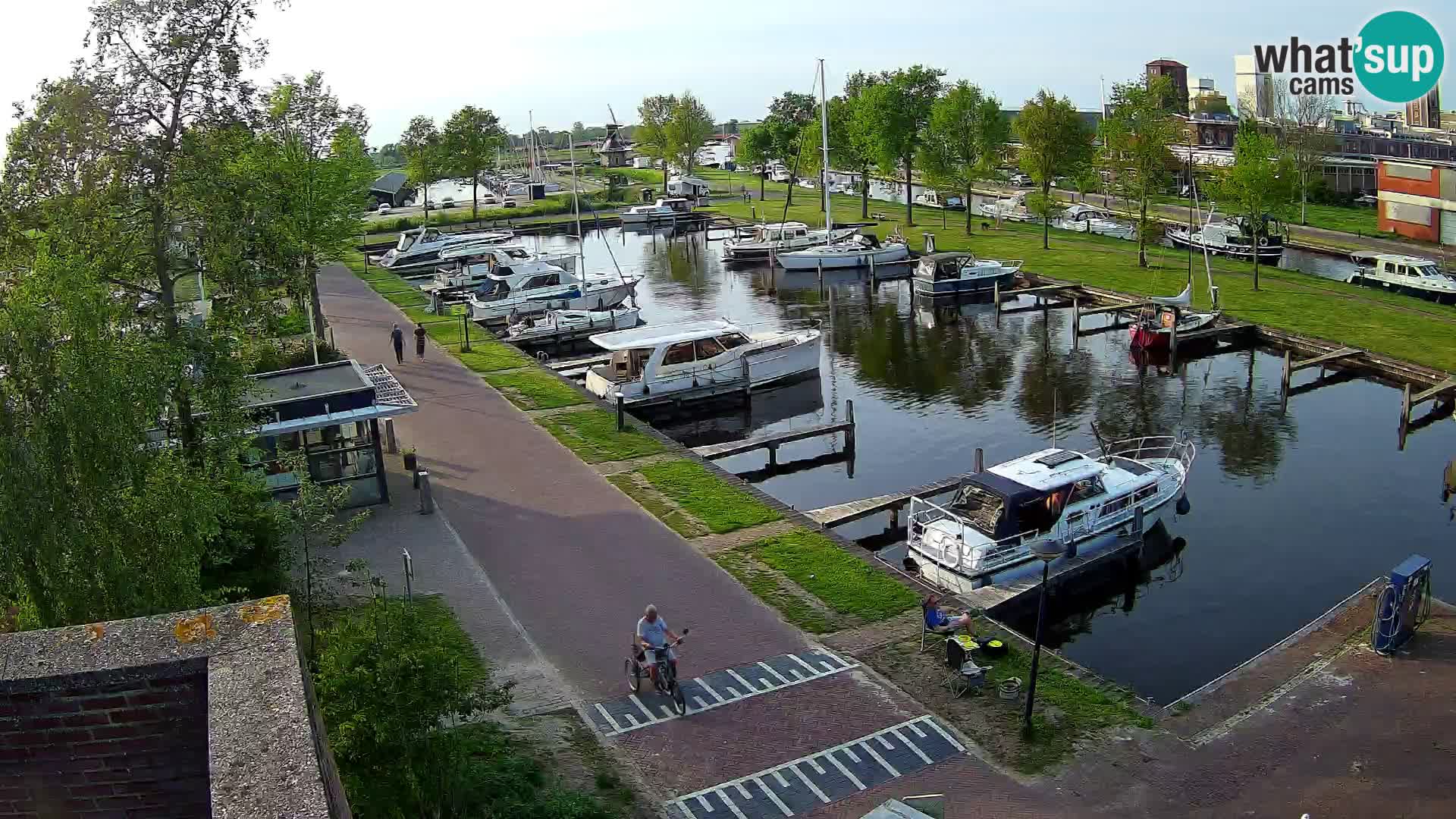 Spletna kamera Joure marina – Mlin na veter