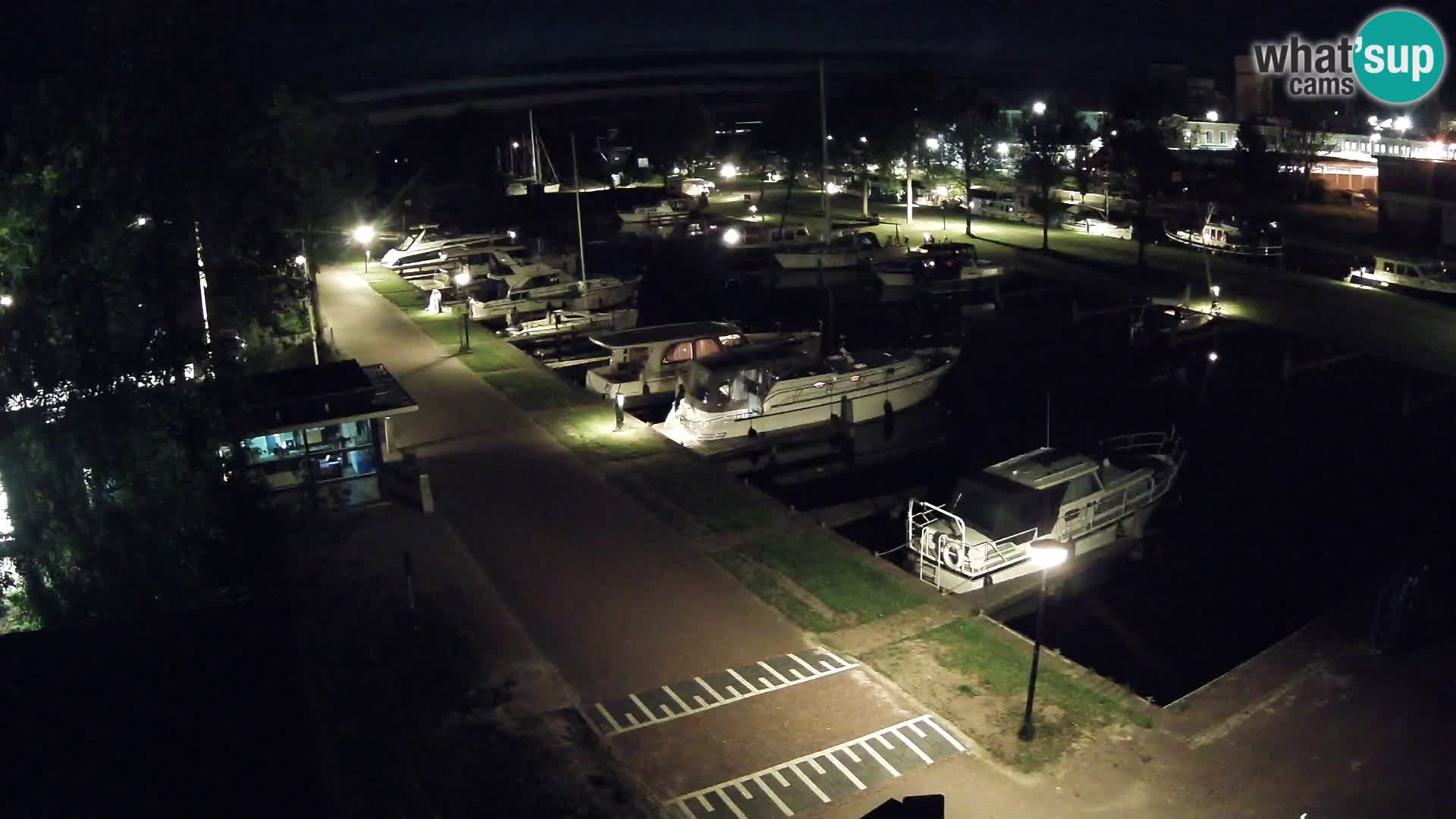 La marina di Joure livecam  – Vista del Mulino a vento
