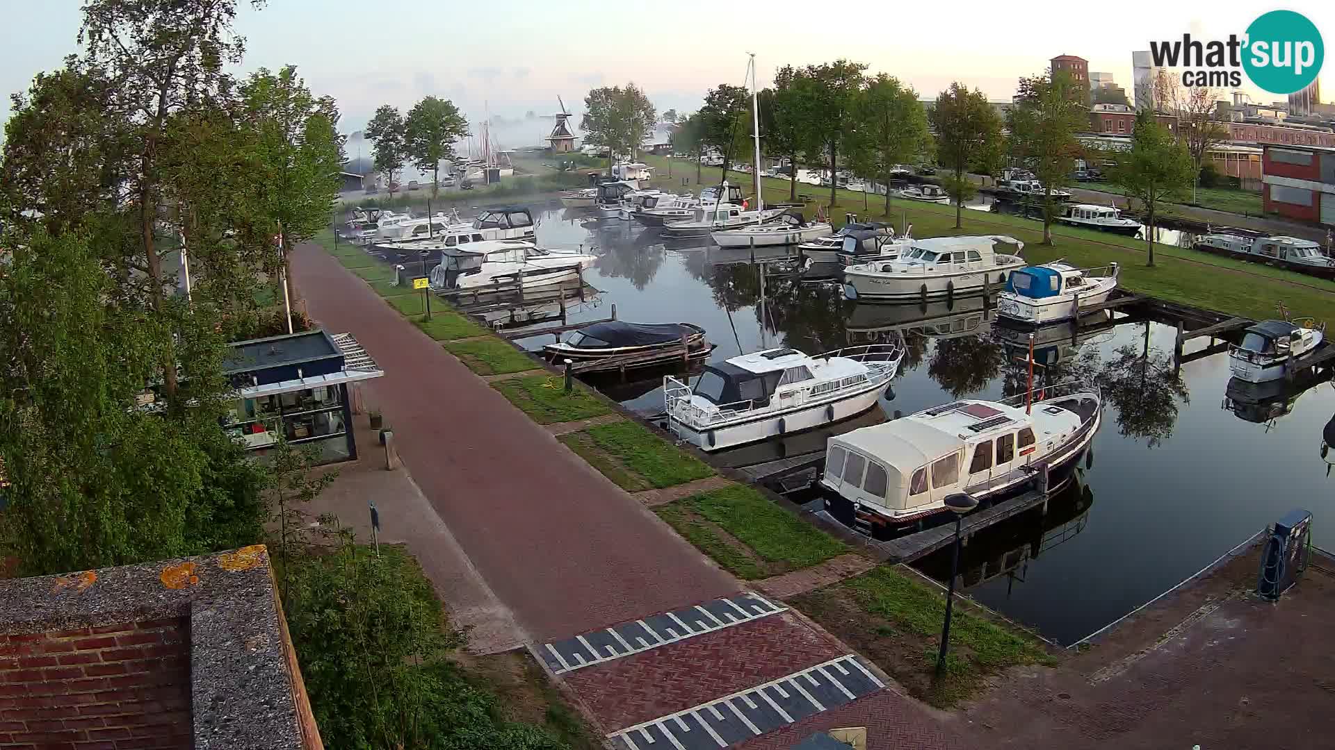 Spletna kamera Joure marina – Mlin na veter