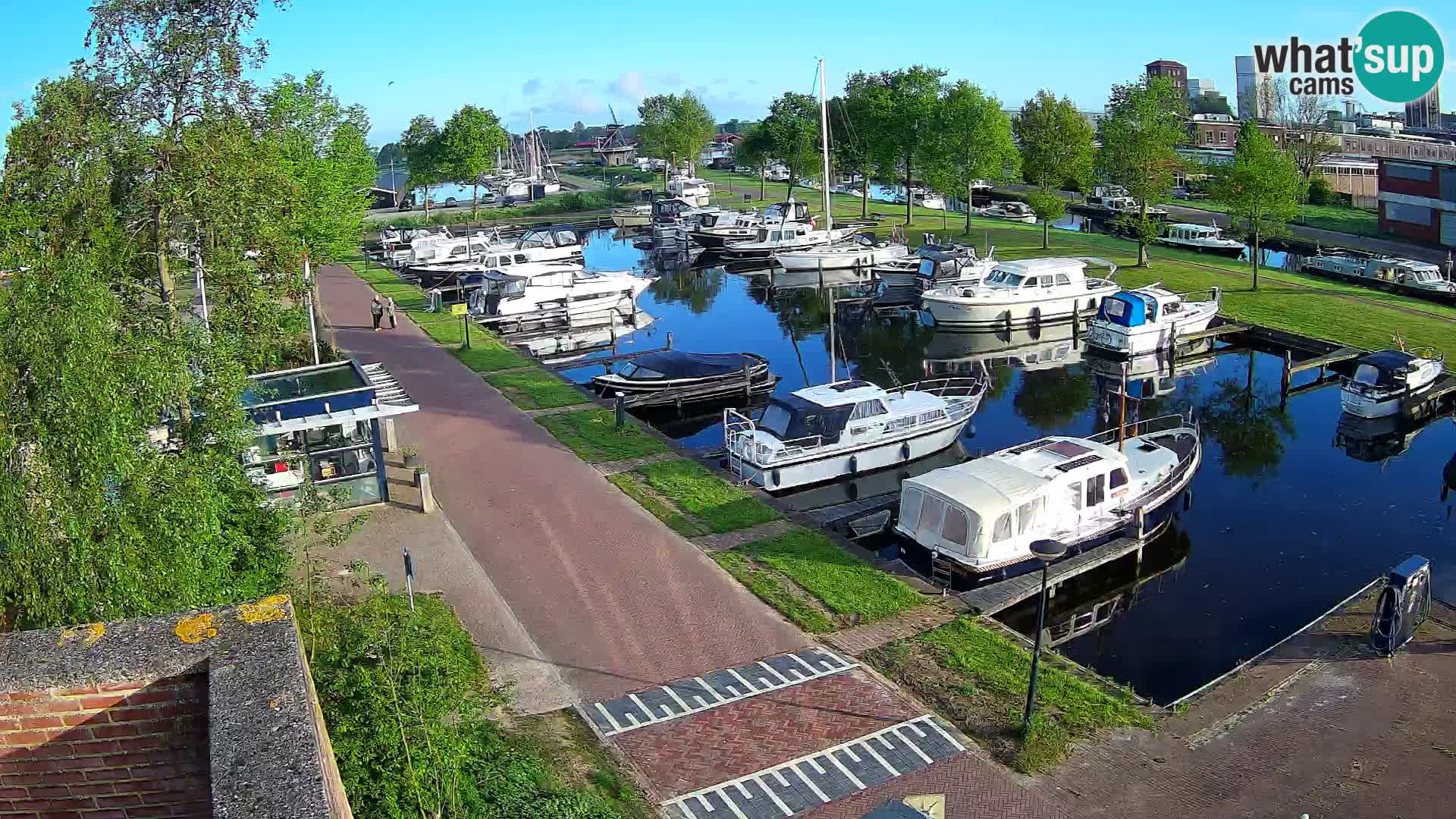La marina di Joure livecam  – Vista del Mulino a vento