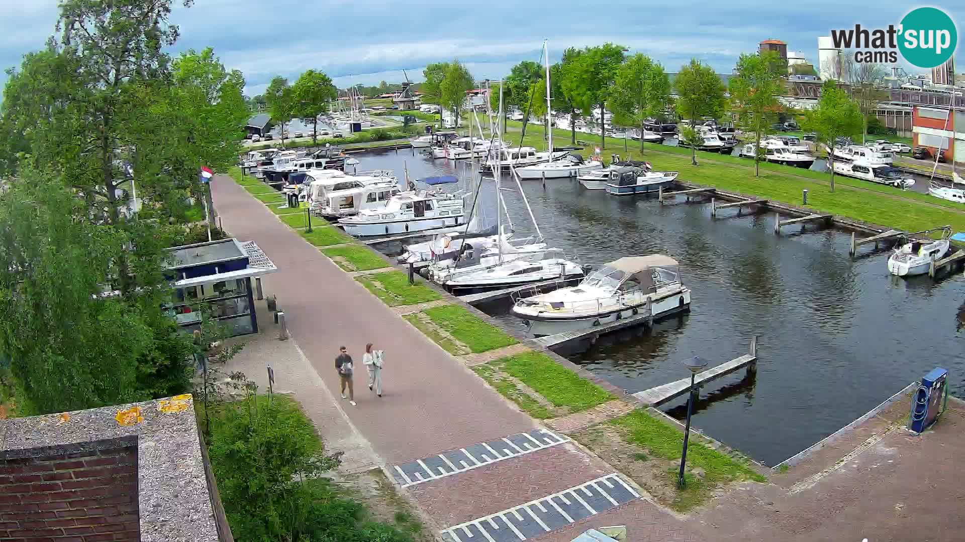 La marina di Joure livecam  – Vista del Mulino a vento