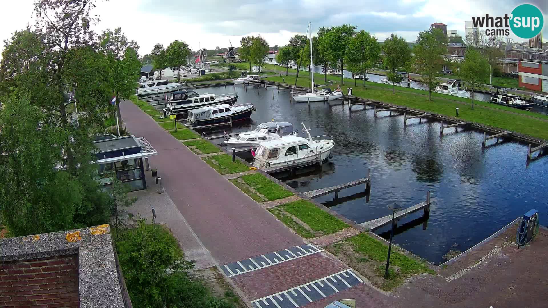 La marina di Joure livecam  – Vista del Mulino a vento