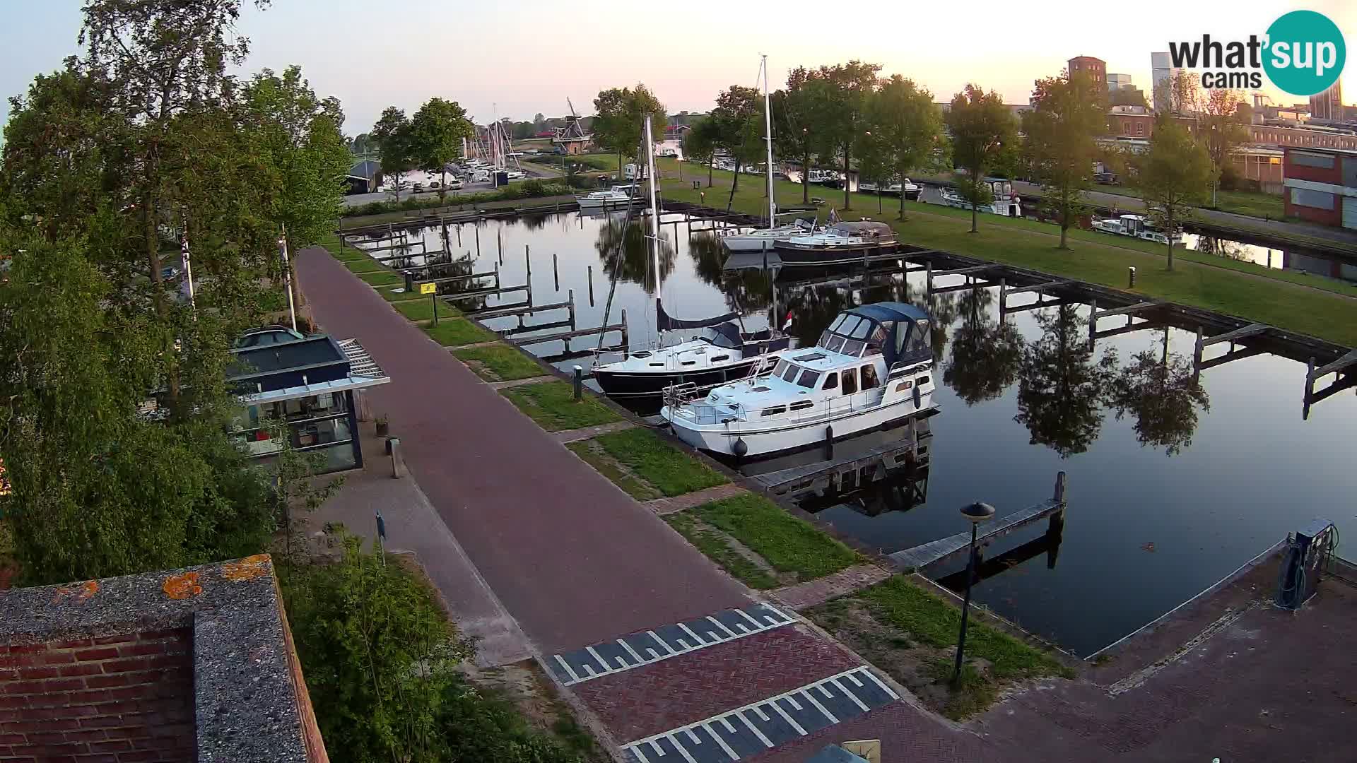 Spletna kamera Joure marina – Mlin na veter
