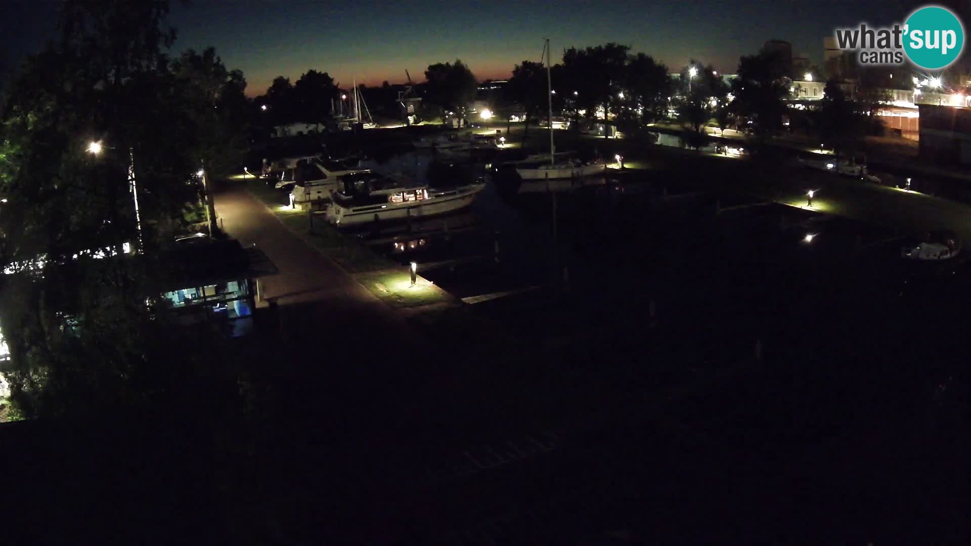 Joure harbour webcam – windmill view