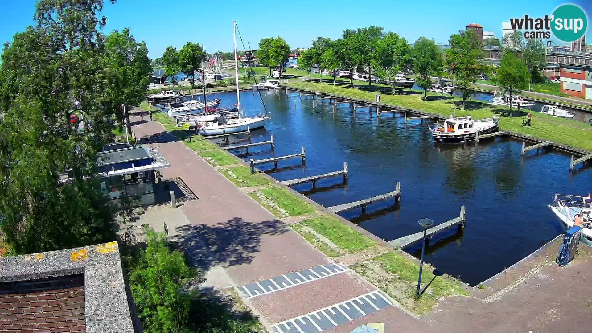 La marina di Joure livecam  – Vista del Mulino a vento