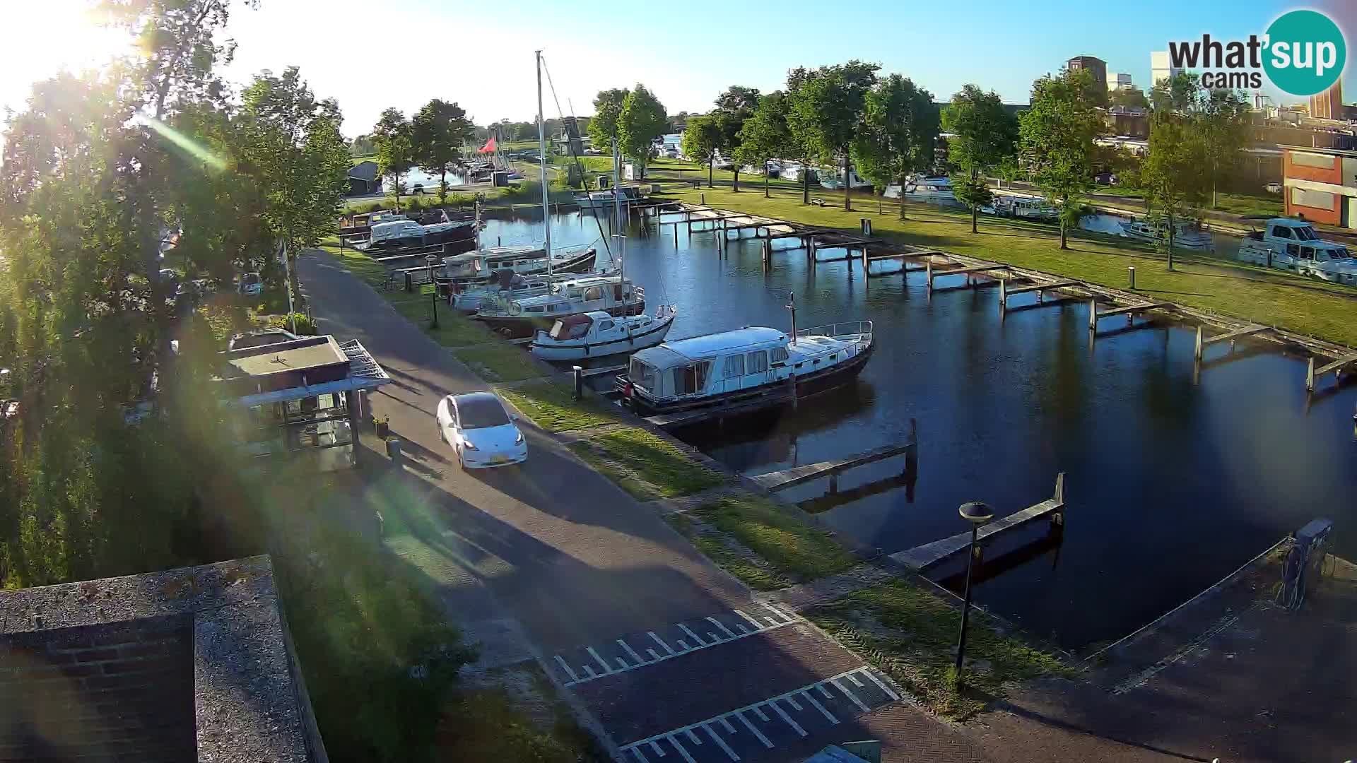 La marina di Joure livecam  – Vista del Mulino a vento