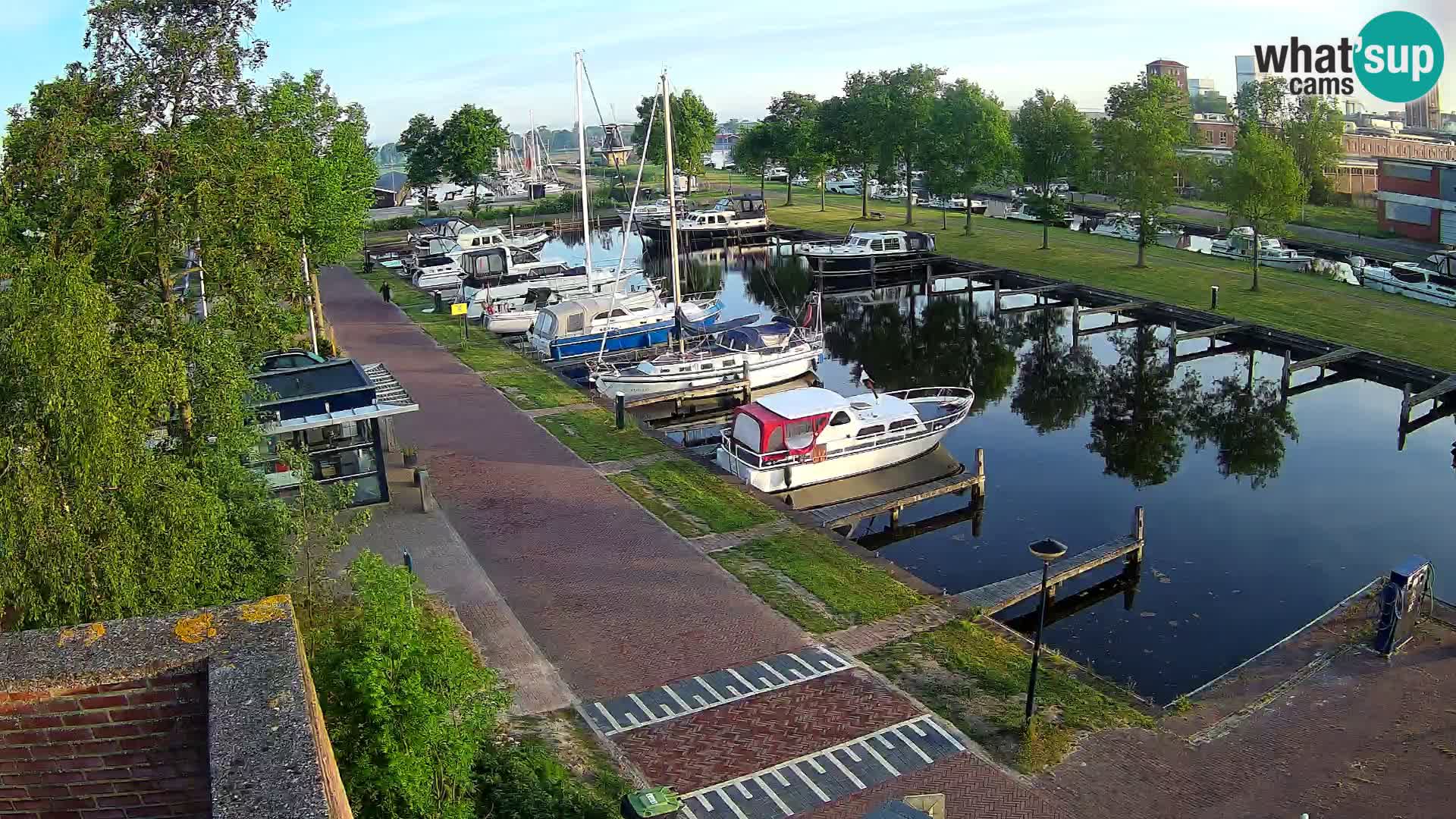 Spletna kamera Joure marina – Mlin na veter