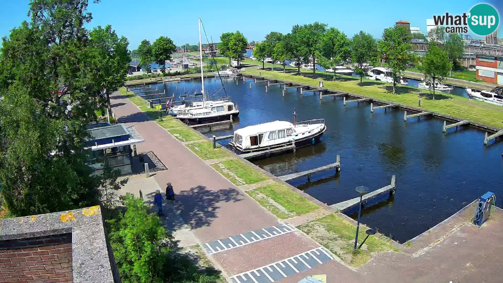 Spletna kamera Joure marina – Mlin na veter