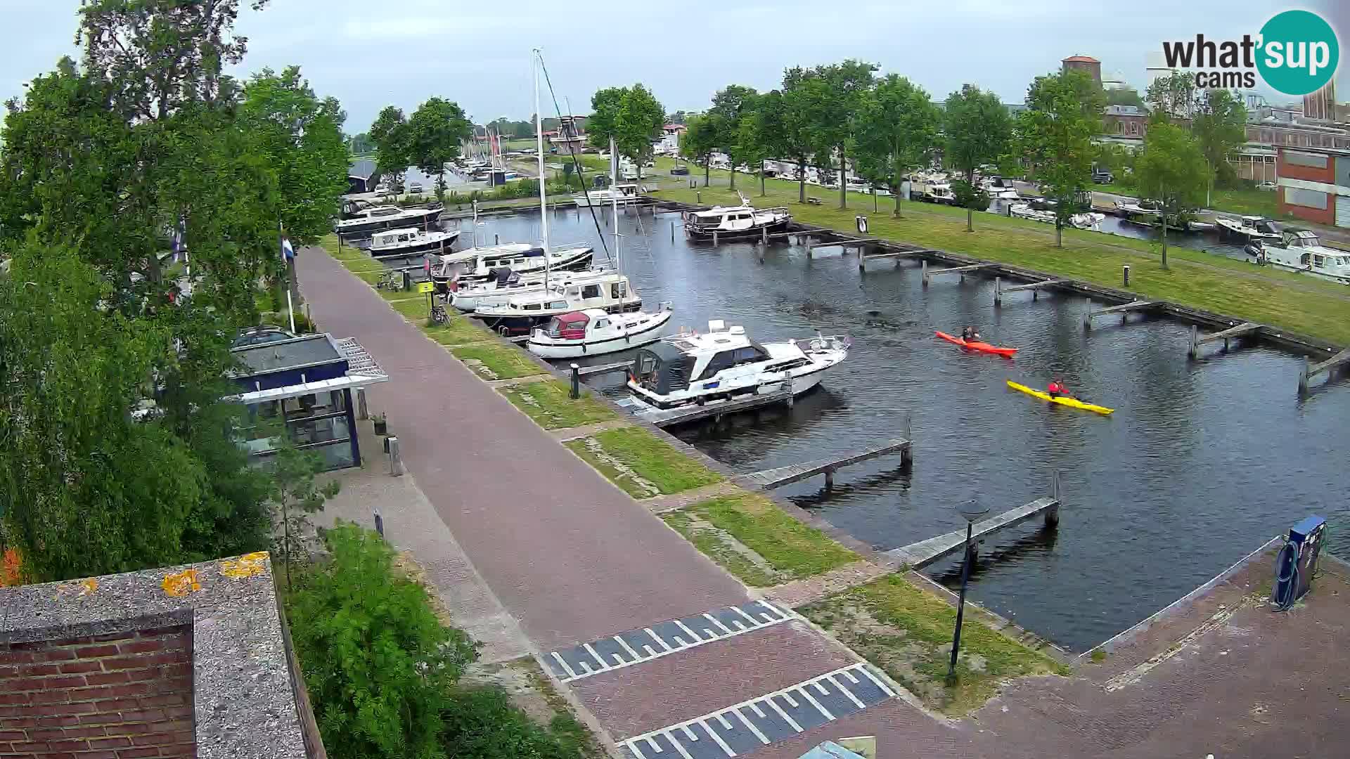 Joure harbour webcam – windmill view