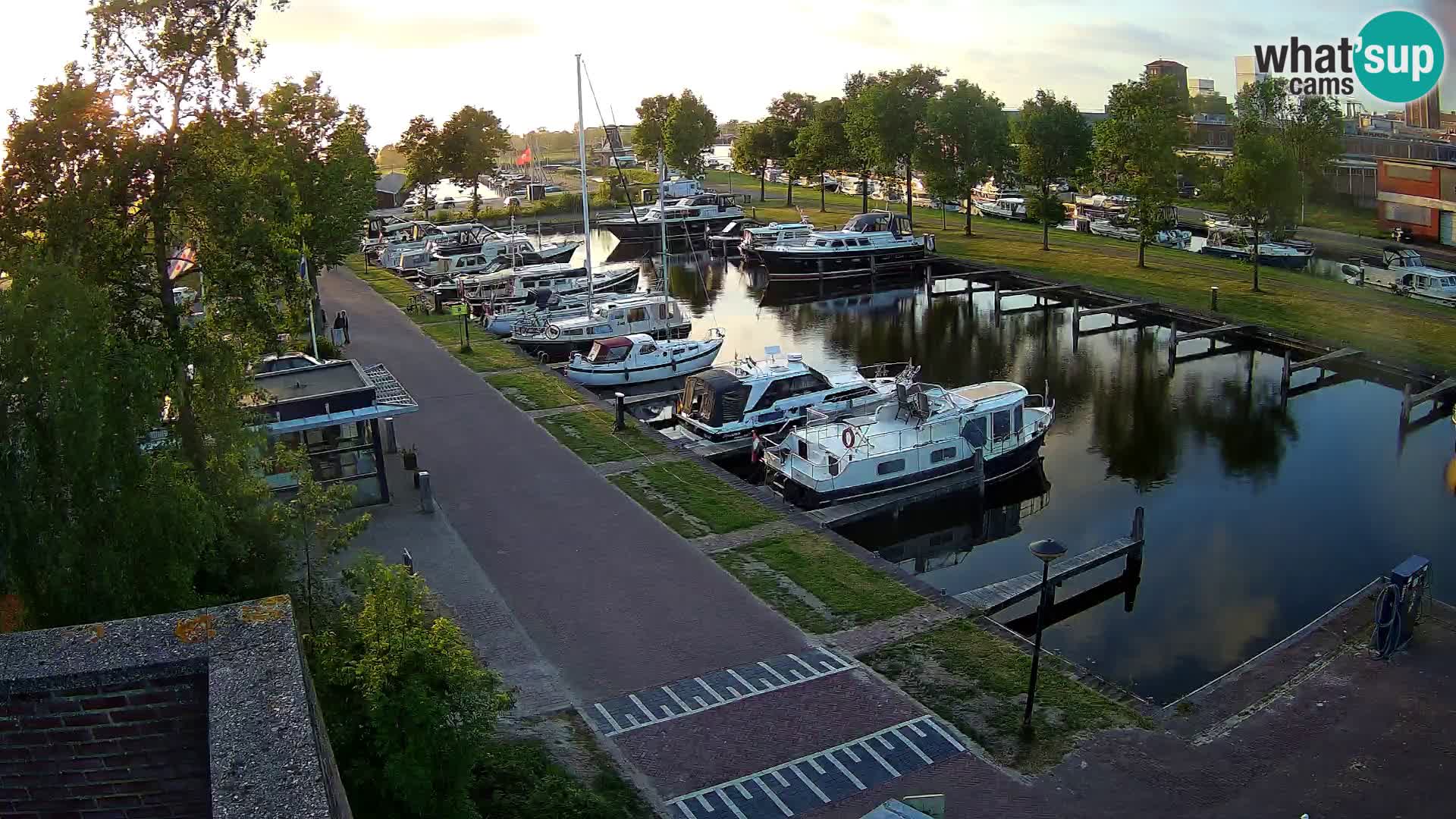 La marina di Joure livecam  – Vista del Mulino a vento