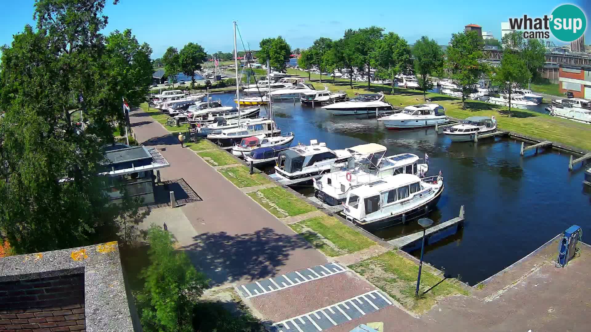 La marina di Joure livecam  – Vista del Mulino a vento