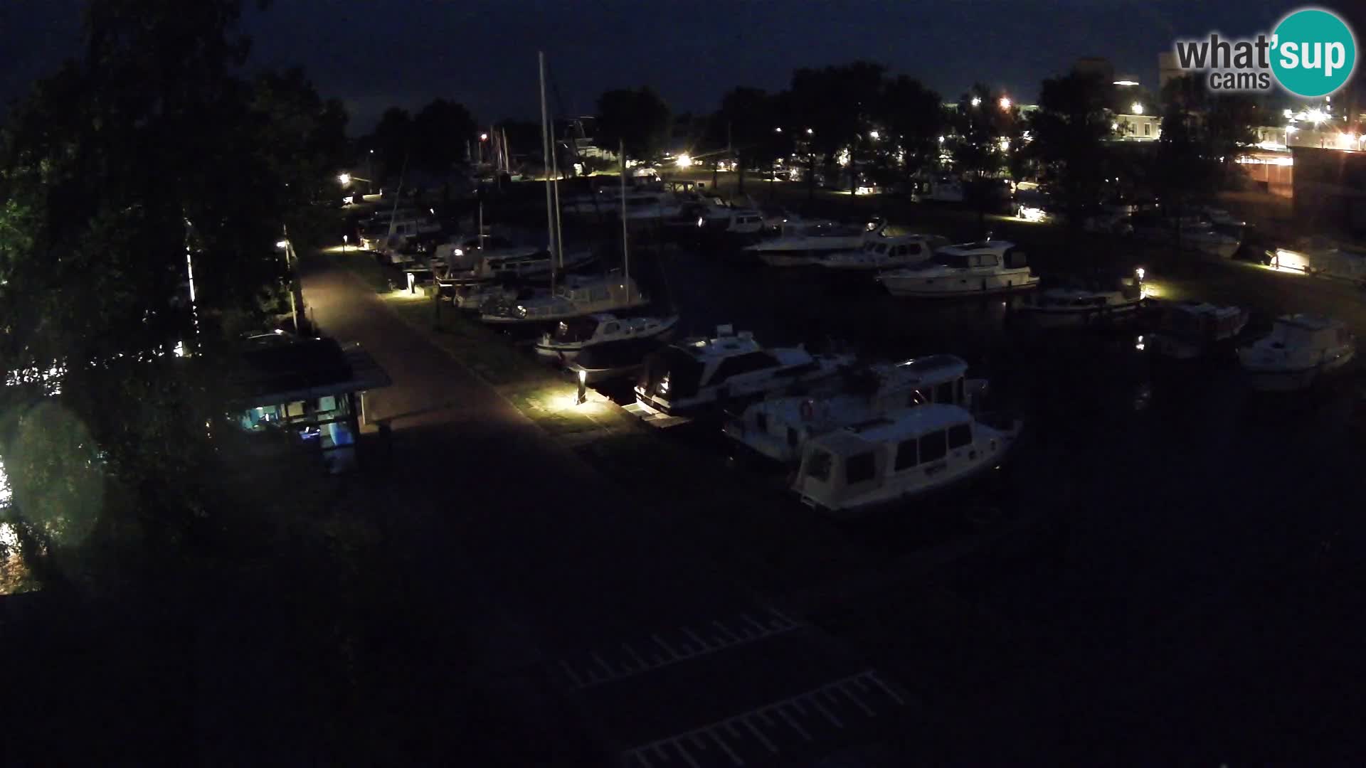 Joure harbour webcam – windmill view