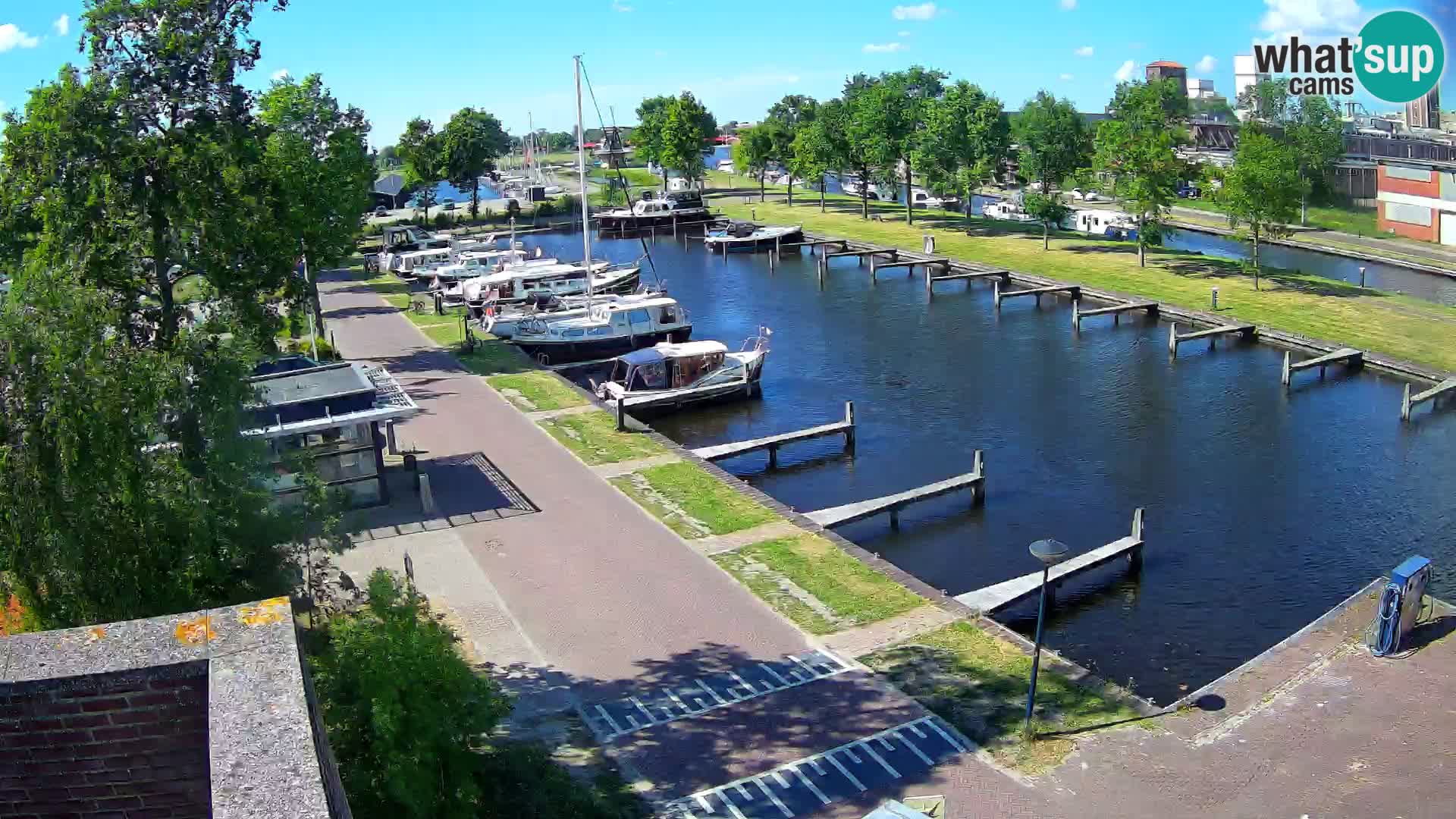 La marina di Joure livecam  – Vista del Mulino a vento