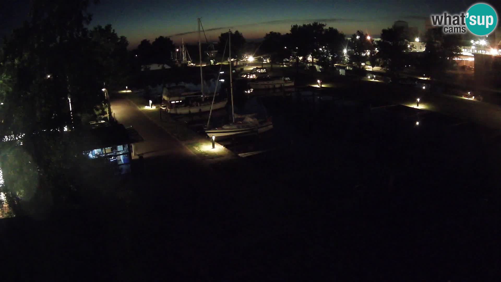 Joure harbour webcam – windmill view
