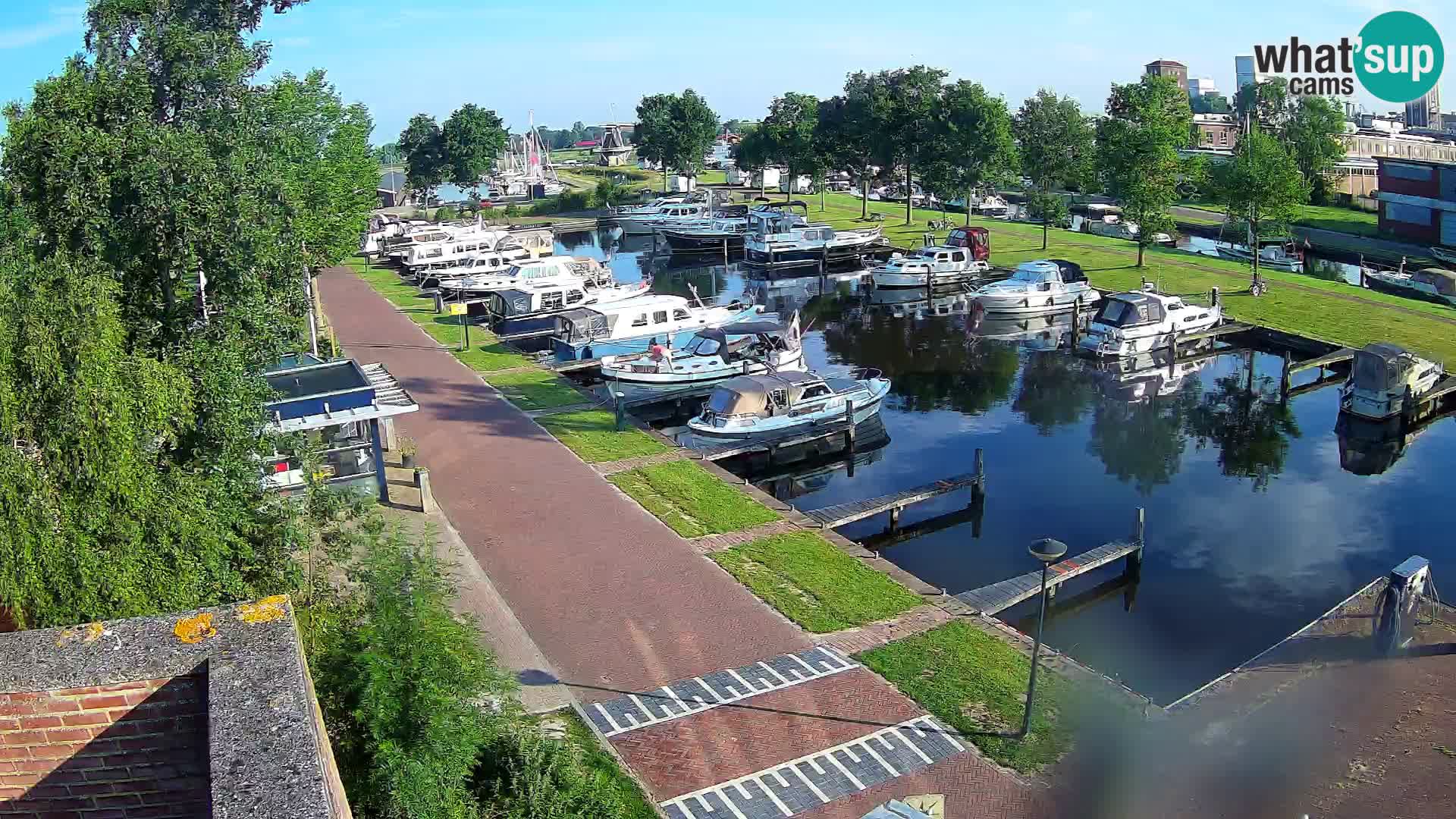 Spletna kamera Joure marina – Mlin na veter