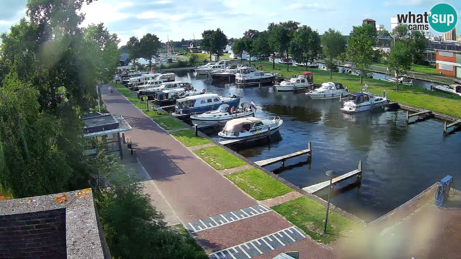 La marina di Joure livecam  – Vista del Mulino a vento