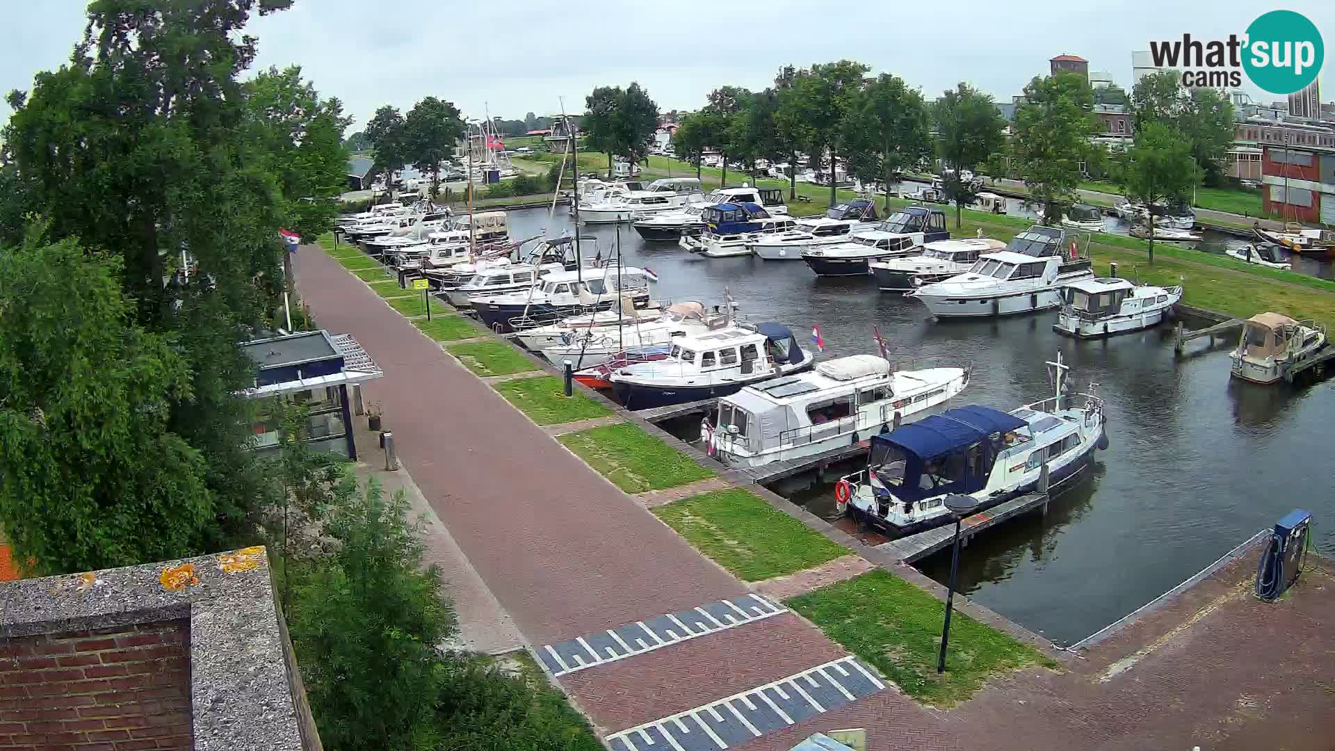 La marina di Joure livecam  – Vista del Mulino a vento