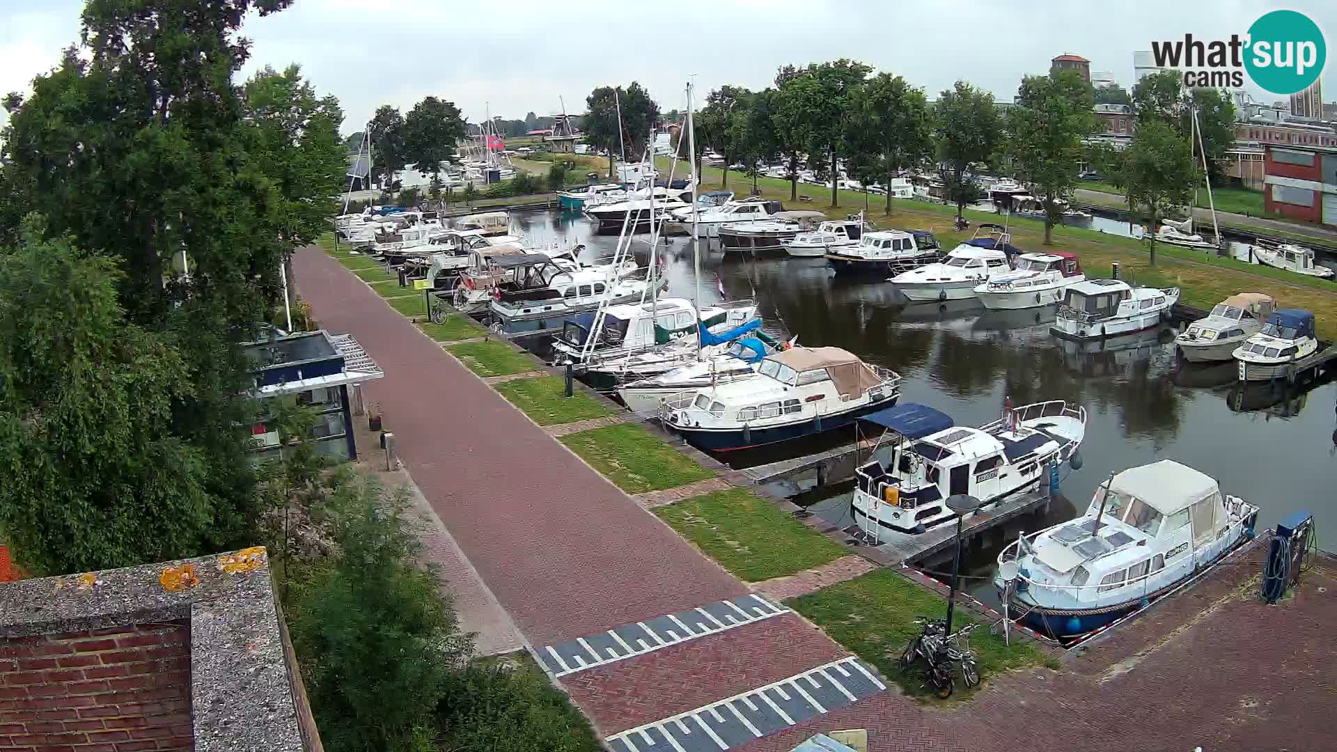 La marina di Joure livecam  – Vista del Mulino a vento
