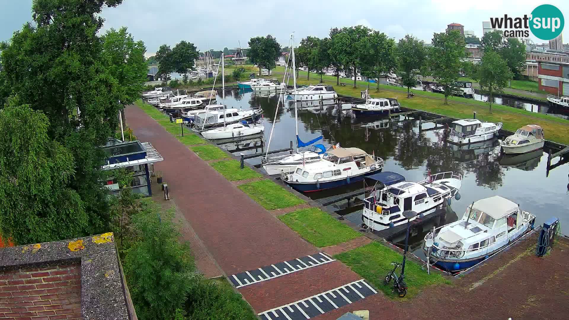 Spletna kamera Joure marina – Mlin na veter