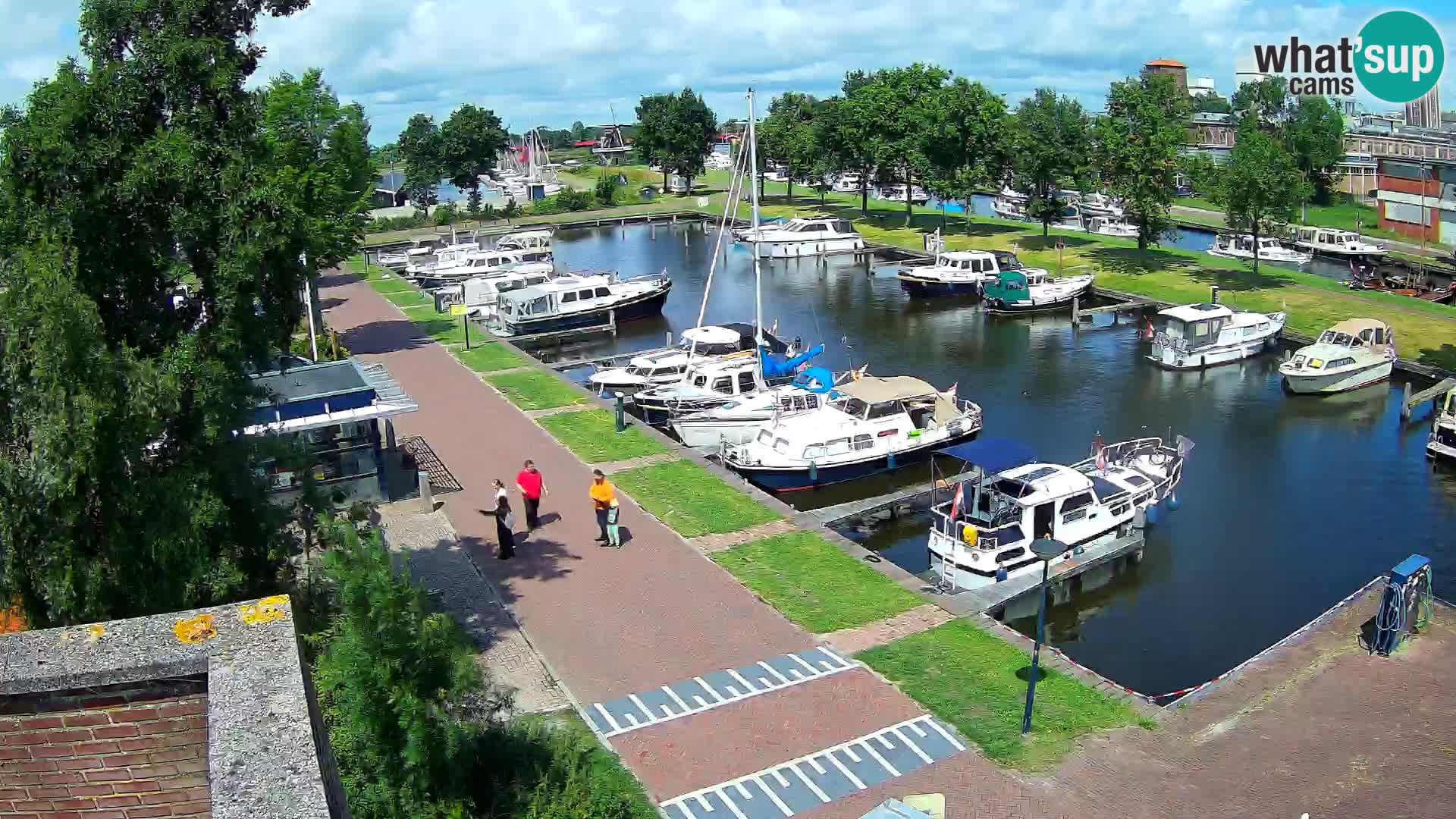 La marina di Joure livecam  – Vista del Mulino a vento