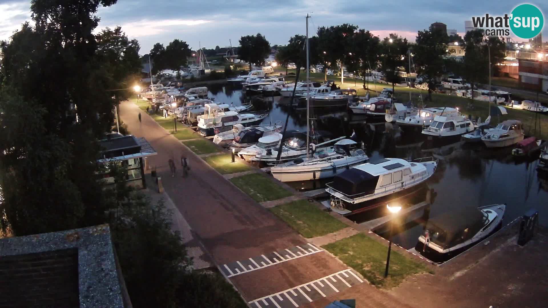 Spletna kamera Joure marina – Mlin na veter